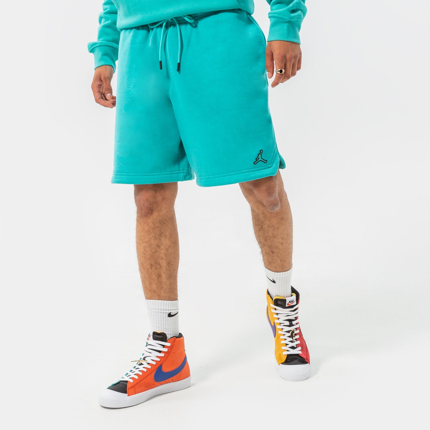 Krótkie spodenki, szorty męskie JORDAN SZORTY M J ESS FLC SHORT DA9826-392 NIEBIESKI
