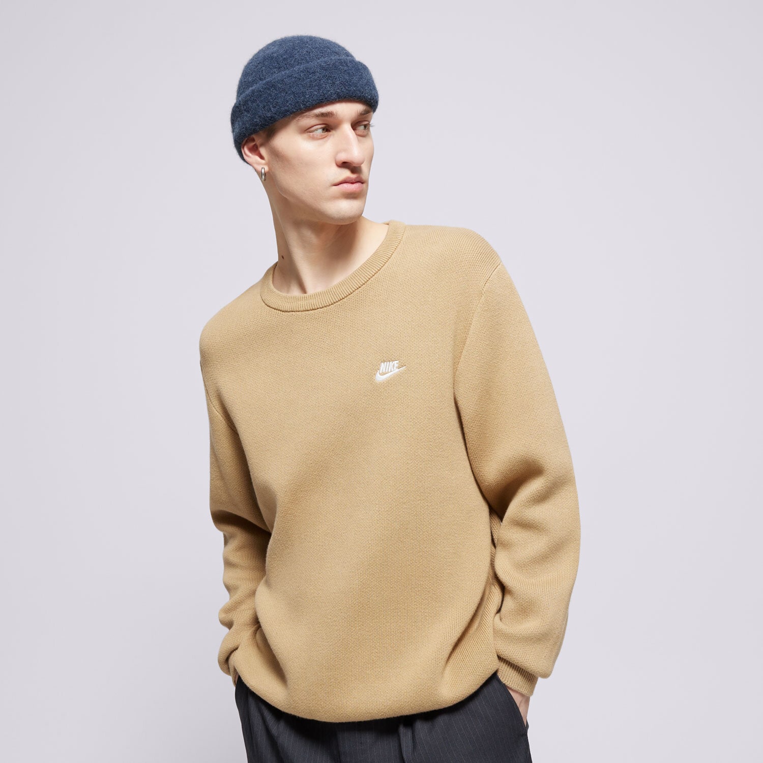Koszule męskie sportowe NIKE SWETER NIKE SPORTSWEAR CLUB FQ2912-297 BEŻOWY