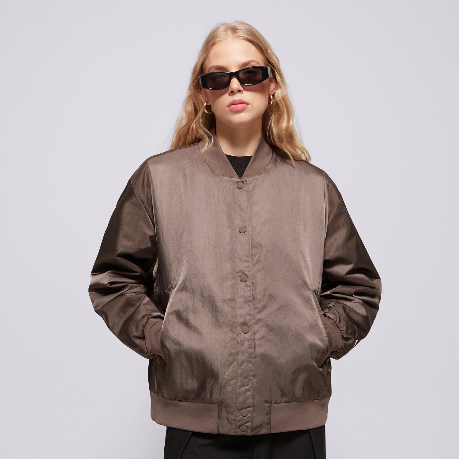 Kurtka wiosenna / jesienna damska NIKE KURTKA W NSW NK DESTROYER WVN JKT HJ0971-004 BRĄZOWY