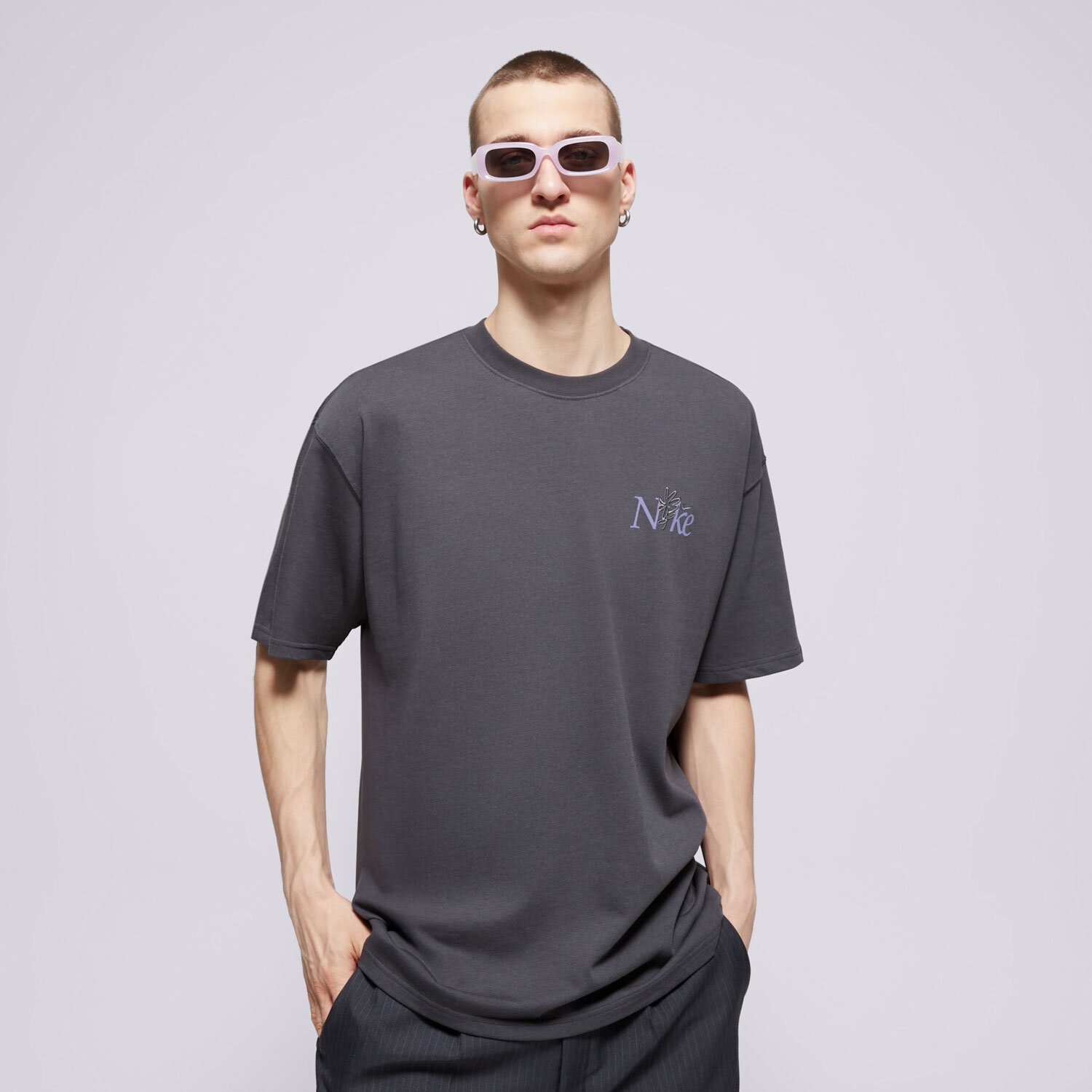 Koszulka, t-shirt sportowy męski NIKE T-SHIRT U NSW TEE M90 LBR CRFT HJ0614-060 SZARY