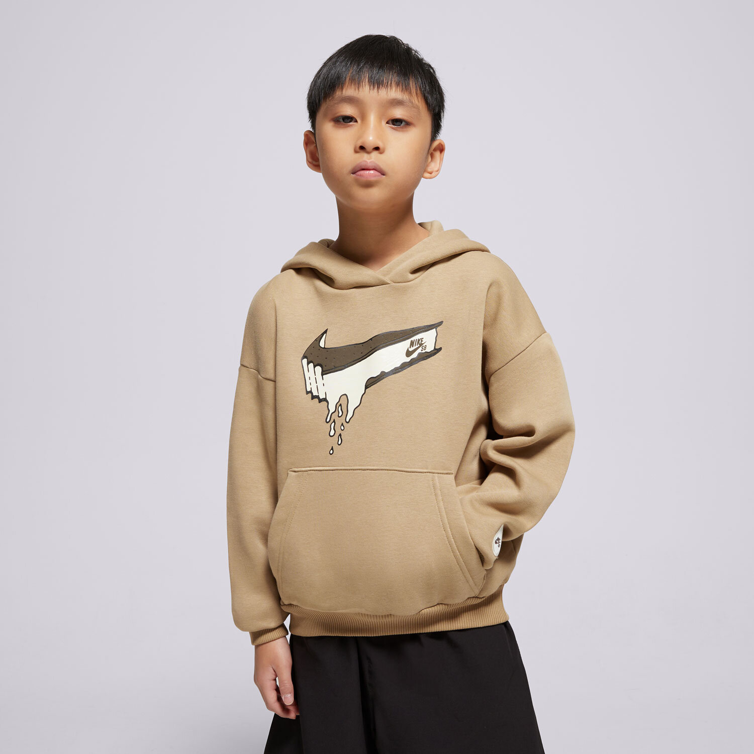 Sportowa bluza dziecięca NIKE BLUZA Z KAPTUREM K NIKE SB FLC HOODIE BOY HF8801-297 ZIELONY