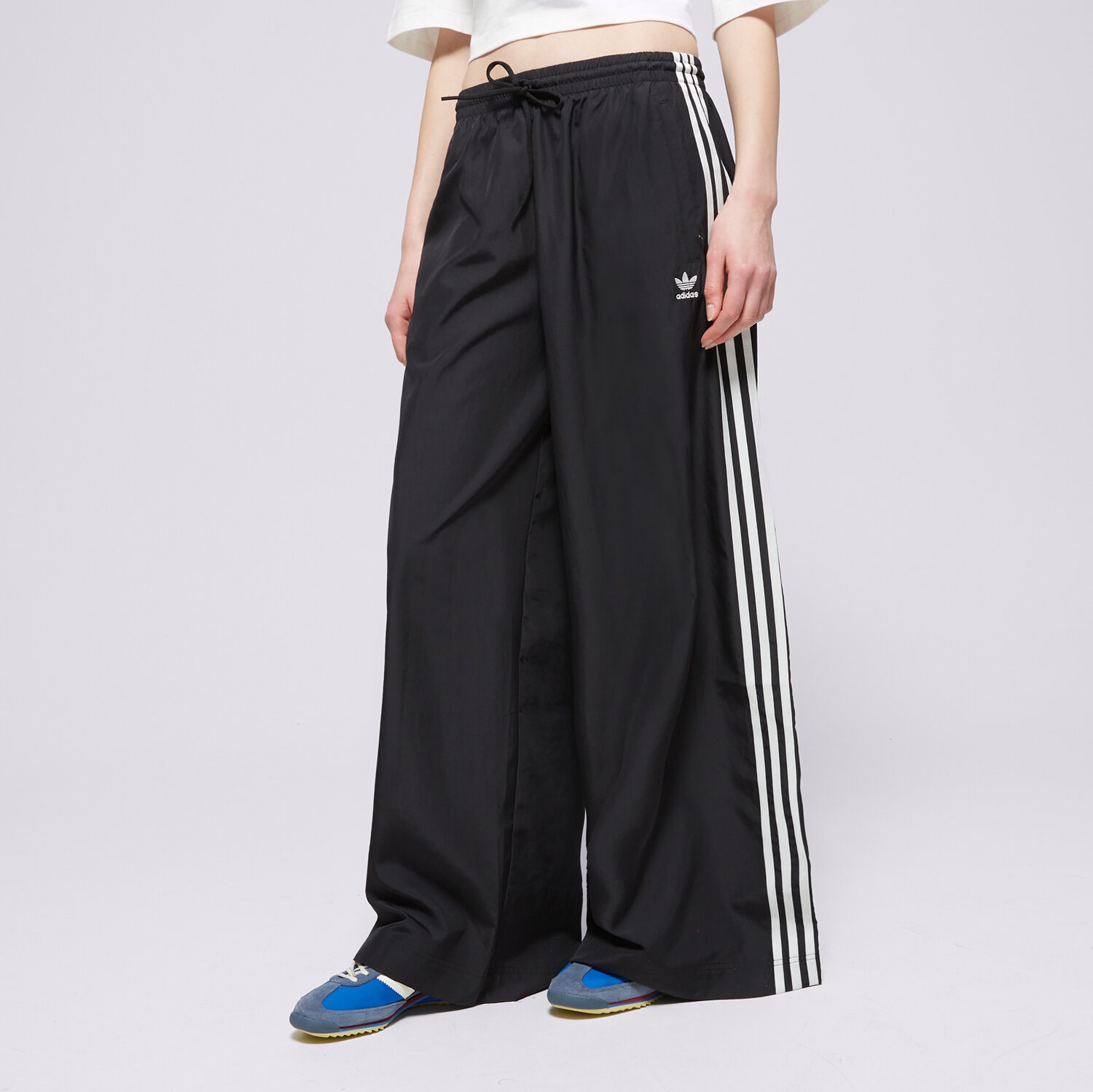 Spodnie sportowe damskie ADIDAS SPODNIE OVERSIZED TP JD3390 CZARNY