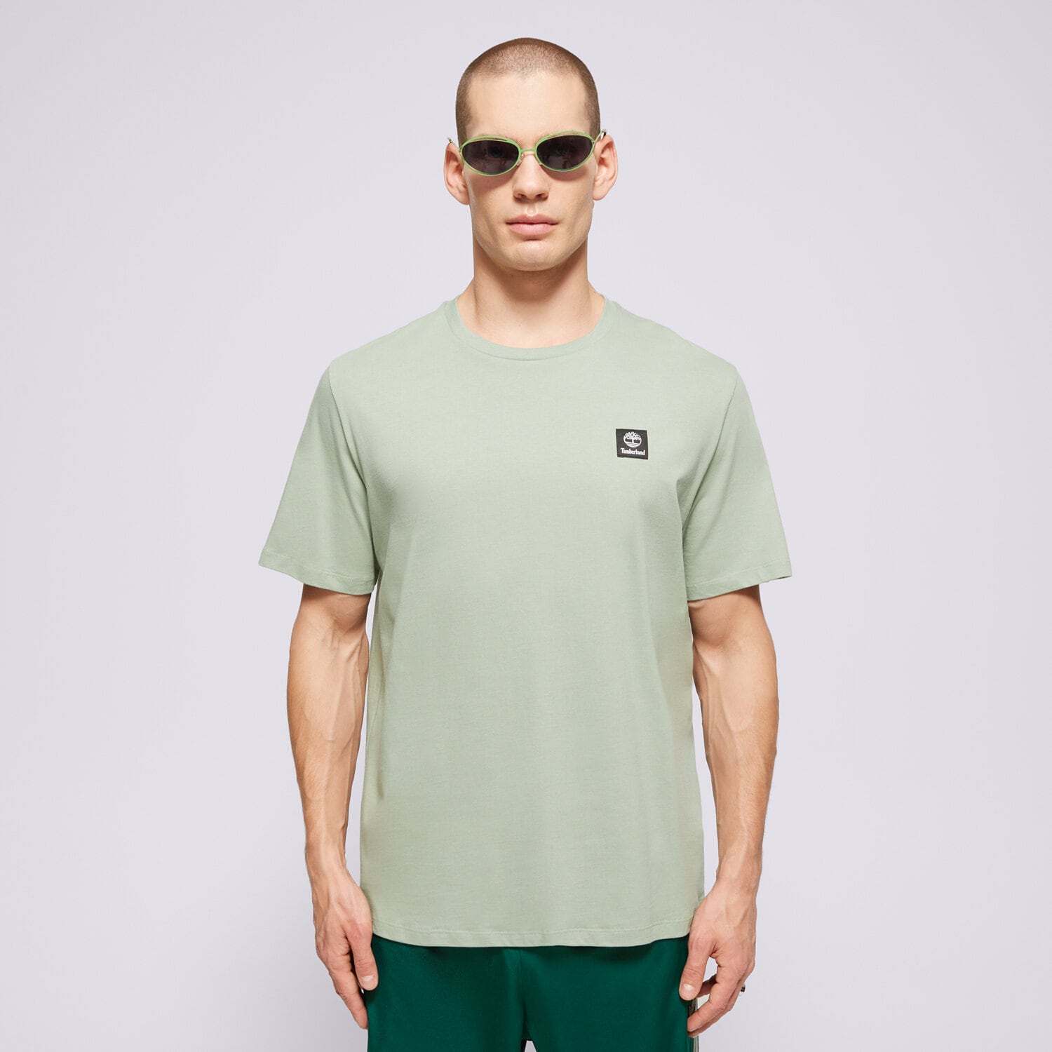 Koszulka, t-shirt sportowy męski TIMBERLAND T-SHIRT SHORT SLEEVE WOVEN BADGE TEE GREEN BAY TB0A5RCEEC61 ZIELONY