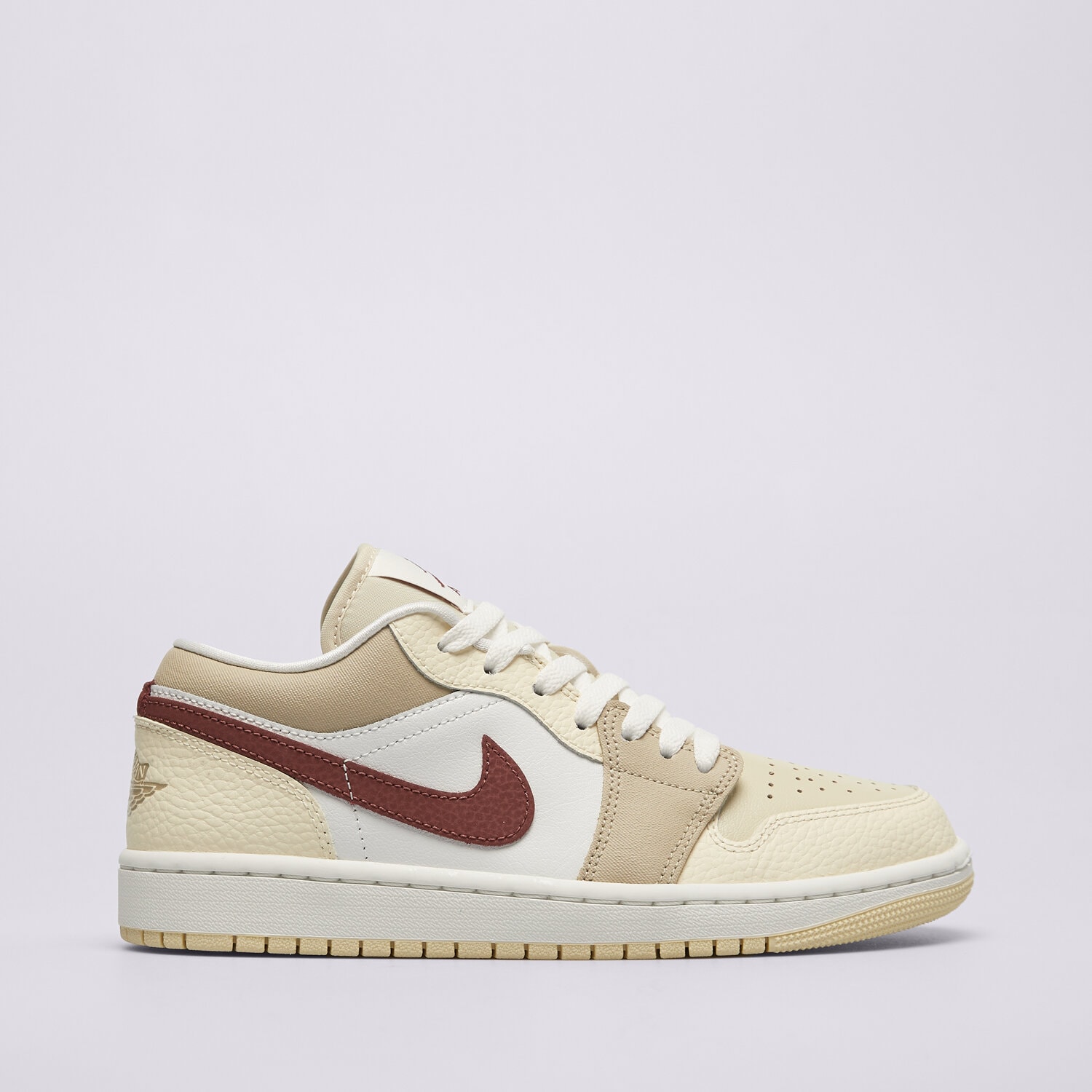 Buty sneakersy damskie JORDAN WMNS AIR 1 LOW HV6530-100 BEŻOWY