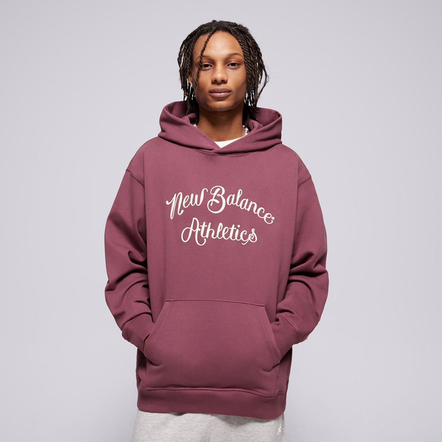 Bluza męska NEW BALANCE BLUZA Z KAPTUREM ATHLETICS RELAXED LEAGUE HOODIE MT51935FDP BORDOWY