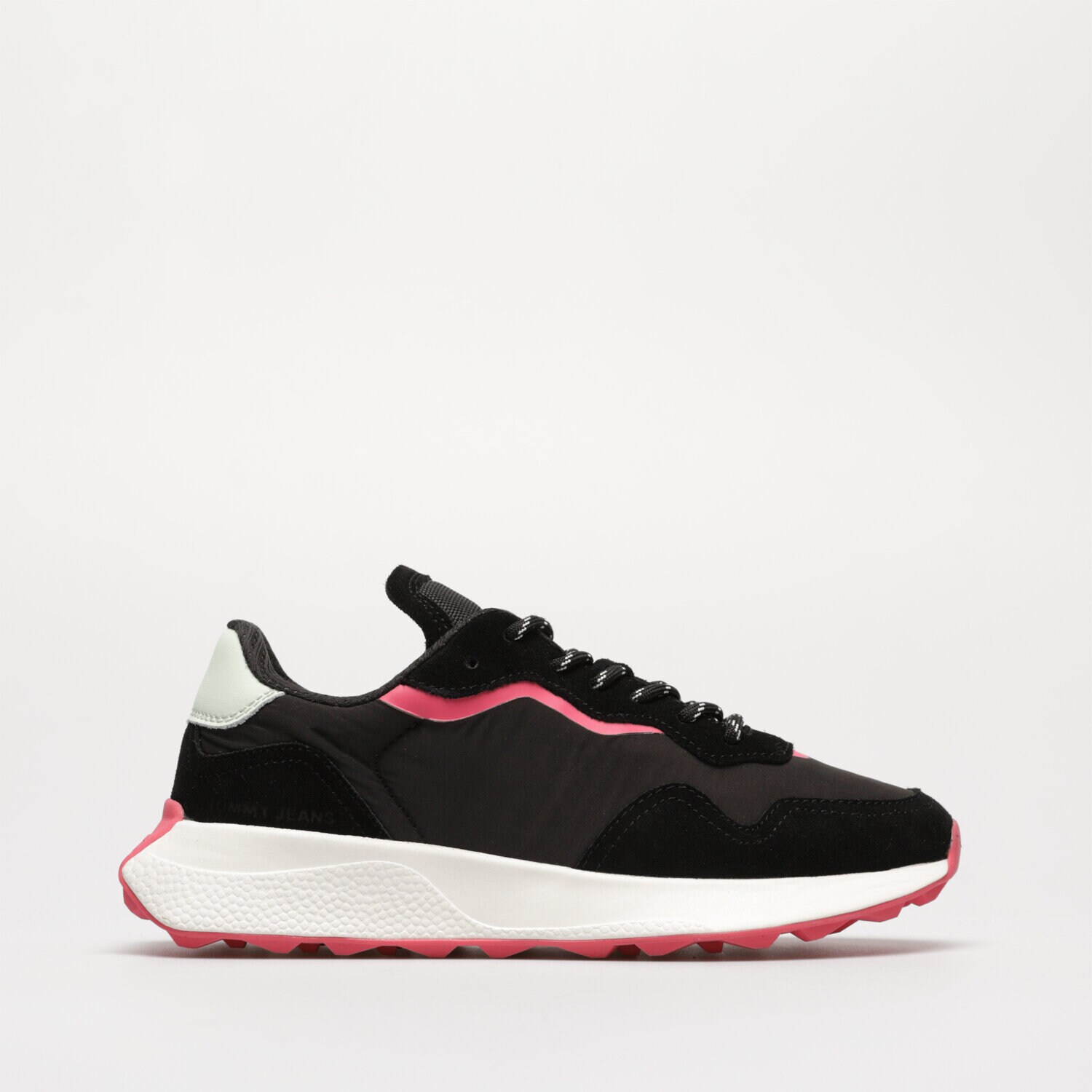 Buty sneakersy damskie TOMMY HILFIGER TOMMY JEANS WMNS NEW RUNNER EN0EN021430GJ CZARNY