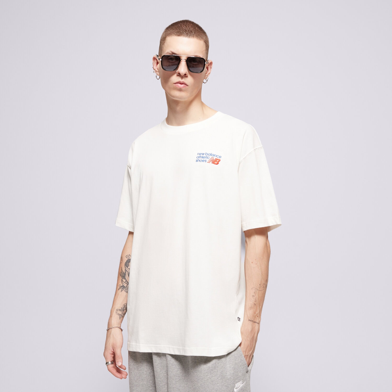 Koszulka, t-shirt sportowy męski NEW BALANCE T-SHIRT ATHLETICS PREMIUM LOGO T-SHIRT MT41908SST BIAŁY