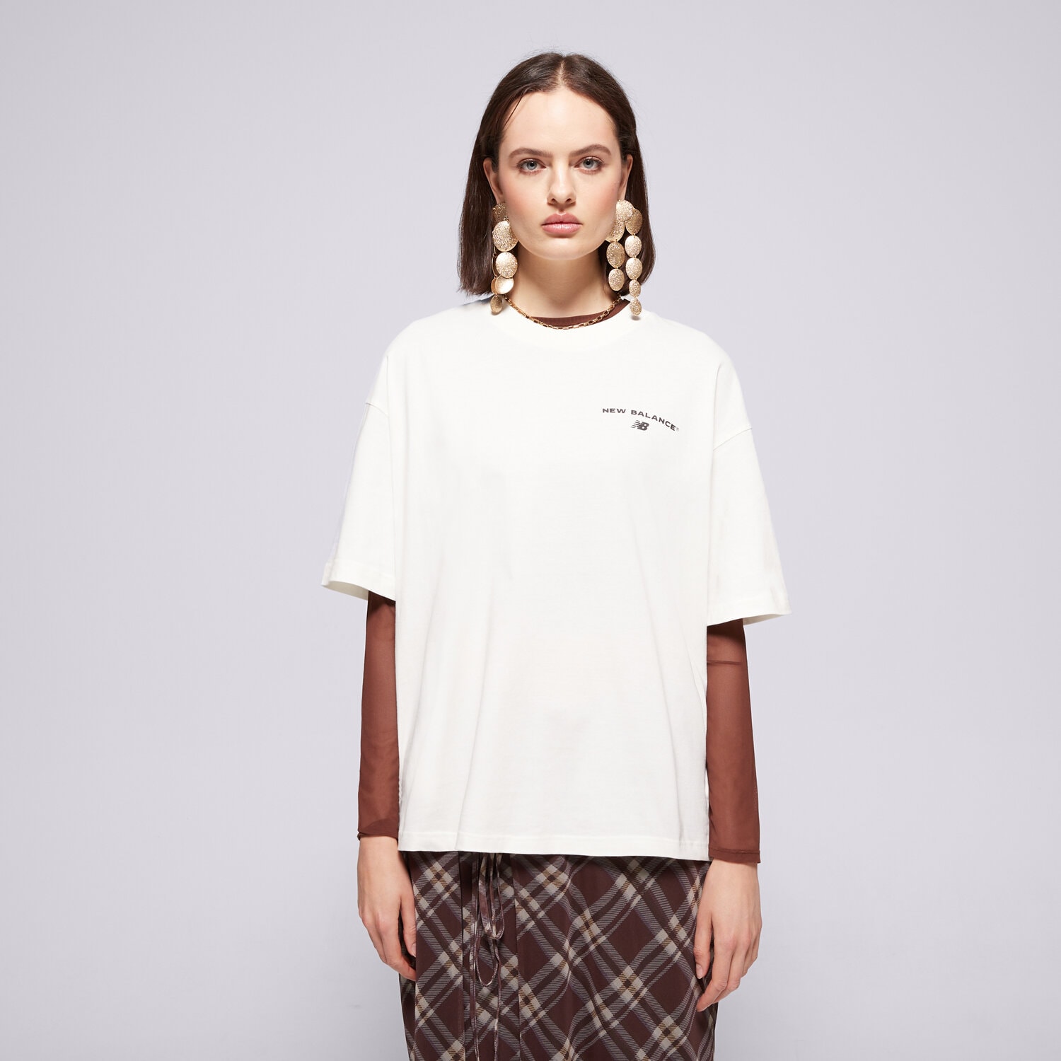 Koszulka, t-shirt damski NEW BALANCE T-SHIRT REIMAGINED OVERSIZED WT51529SST KREMOWY