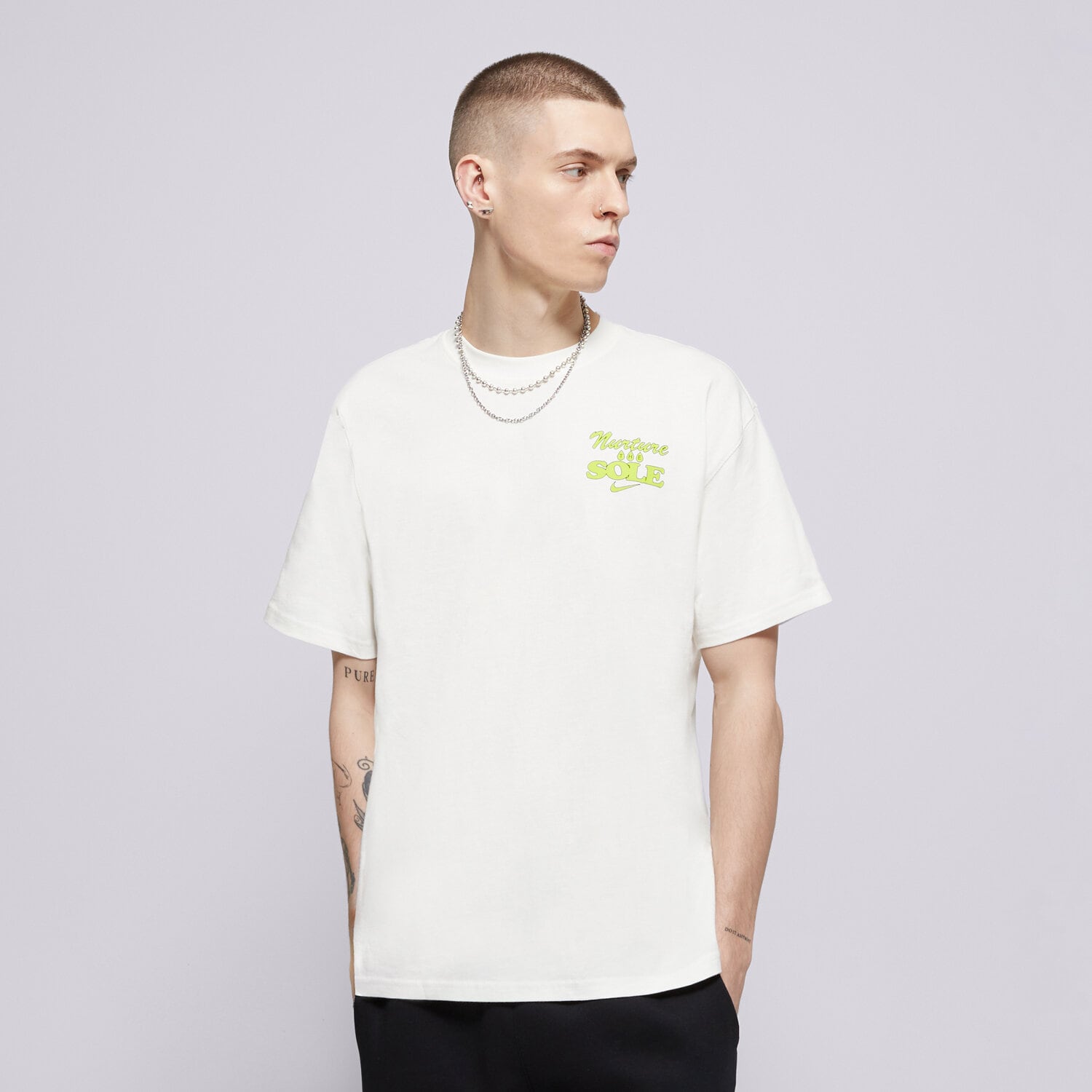 Koszulka, t-shirt sportowy męski NIKE T-SHIRT U NSW TEE M90 OC BLOOMING HJ0597-133 BEŻOWY