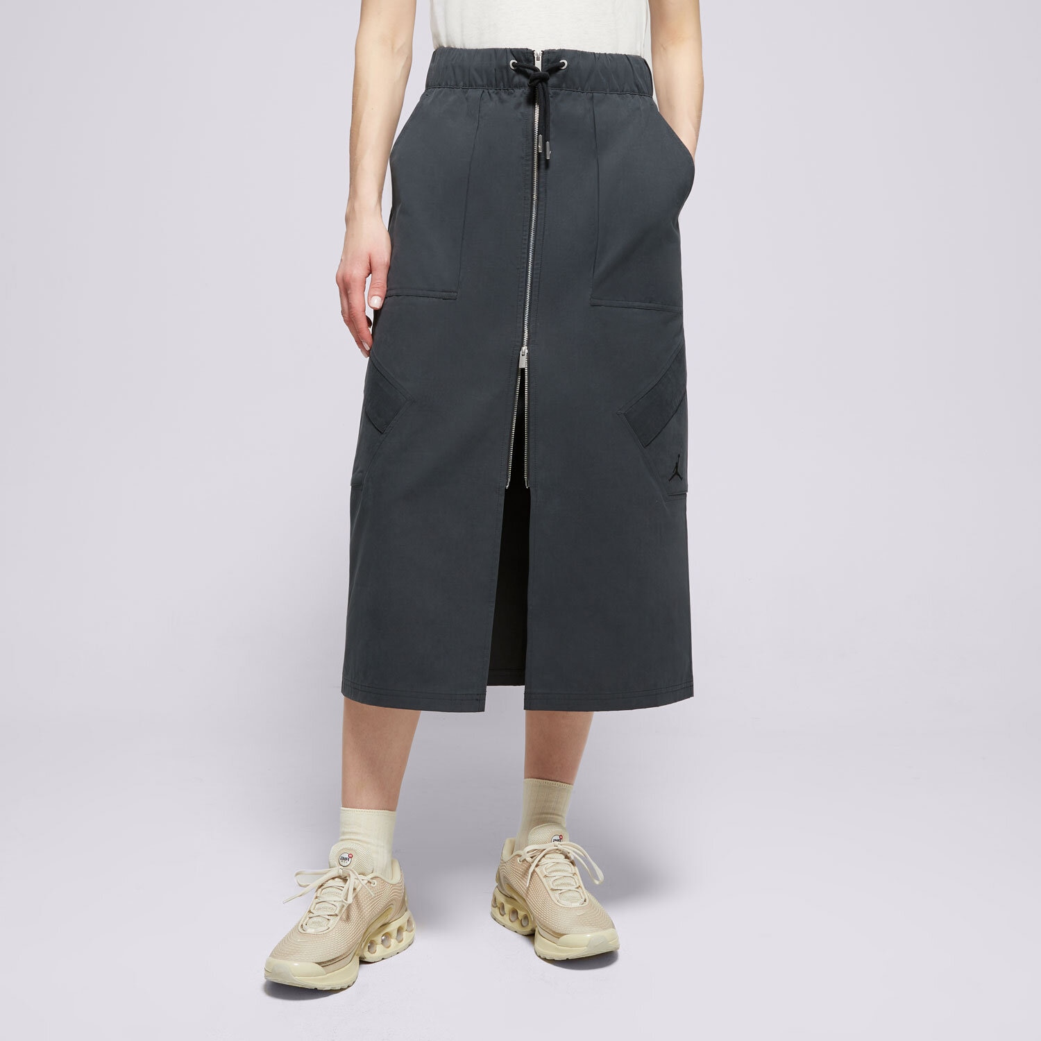 Modna sukienka sportowa JORDAN SPÓDNICZKA CHICAGO SKIRT HF9462-010 CZARNY