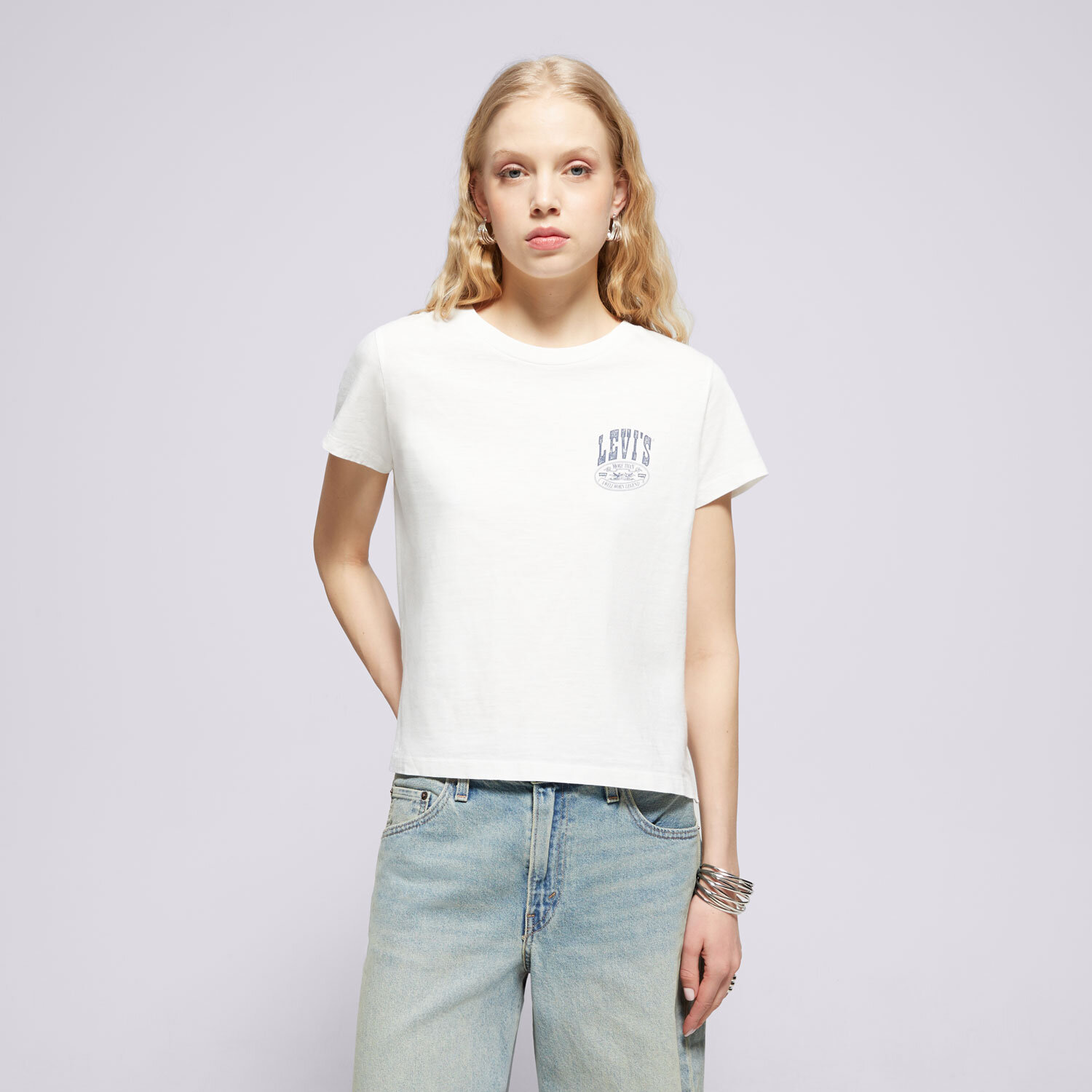 Koszulka, t-shirt damski LEVI'S T-SHIRT GRAPHIC BOXY TSHIRT A8804-0033 BIAŁY