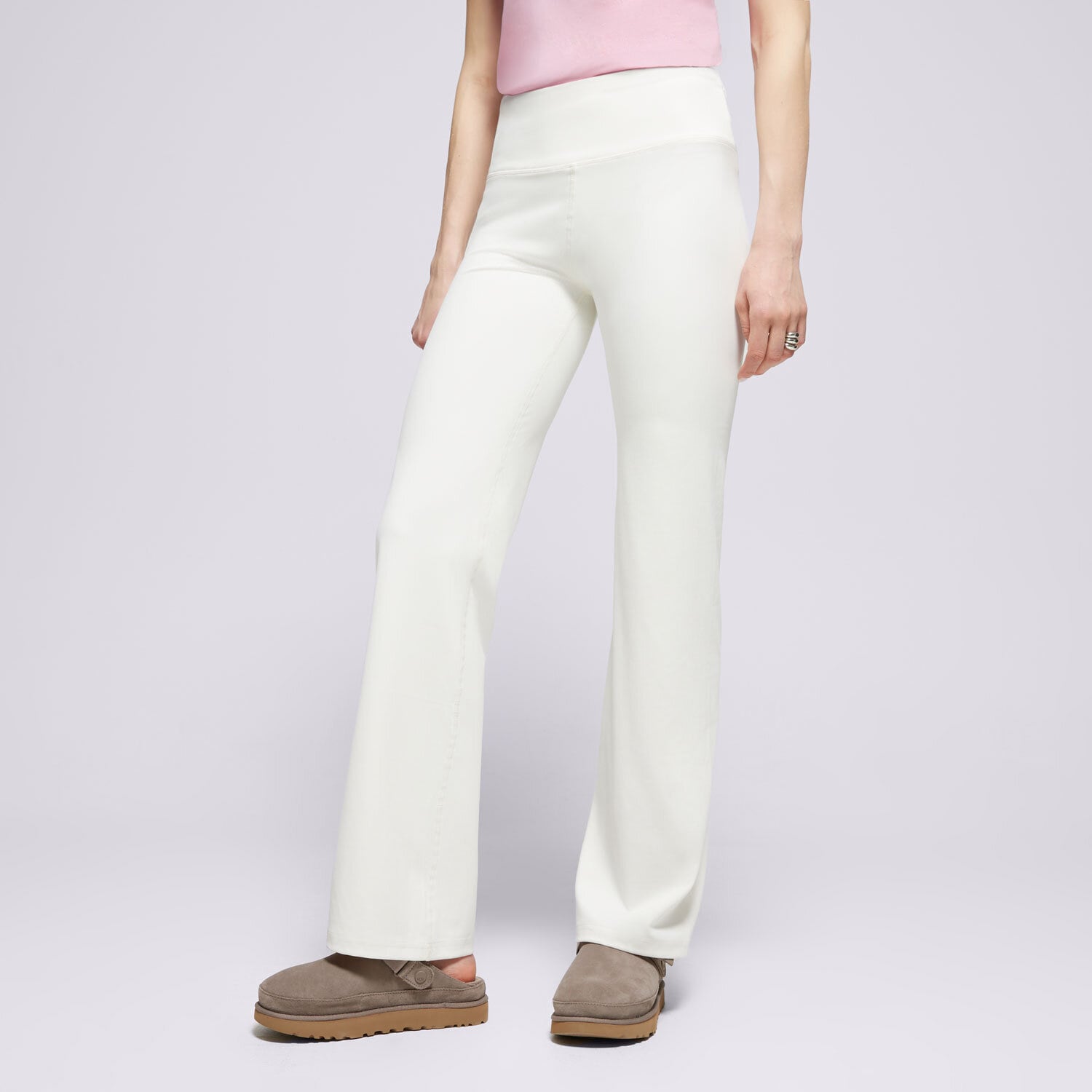 Spodnie sportowe damskie ELLESSE LEGGINGS ORNELLLI LEGGING OFF WHT SGZ22013904 GRANATOWY