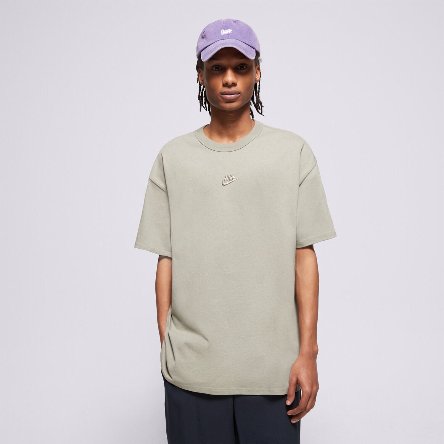 Koszulka, t-shirt sportowy męski NIKE T-SHIRT M NSW PREM ESSNTL SUST TEE DO7392-320 KHAKI