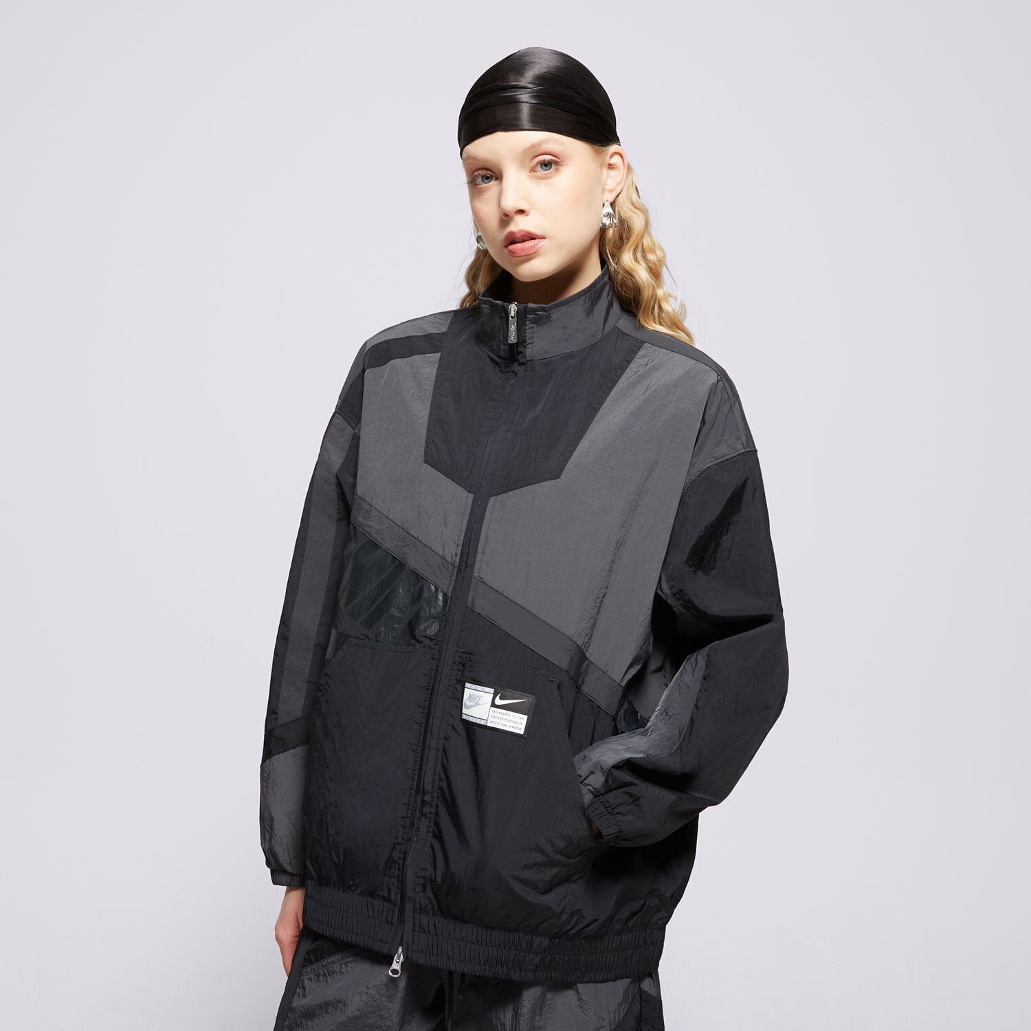 Kurtka wiosenna / jesienna damska NIKE KURTKA W NSW STREET WVN JKT HJ0176-060 CZARNY