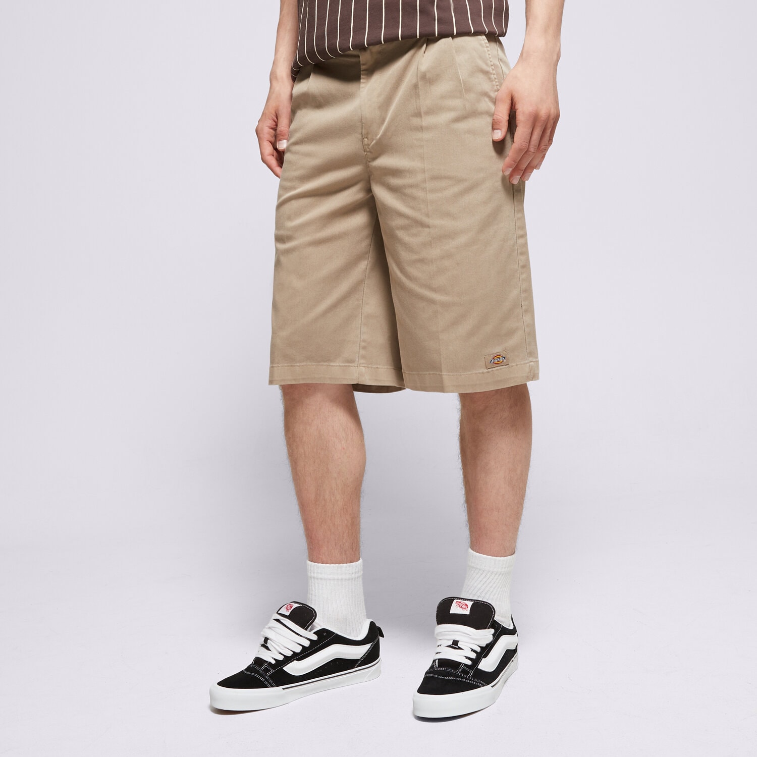 Krótkie spodenki, szorty męskie DICKIES SZORTY UNIONVILLE 13INCH WORK SHORT DK0A4Z830DS1 BEŻOWY