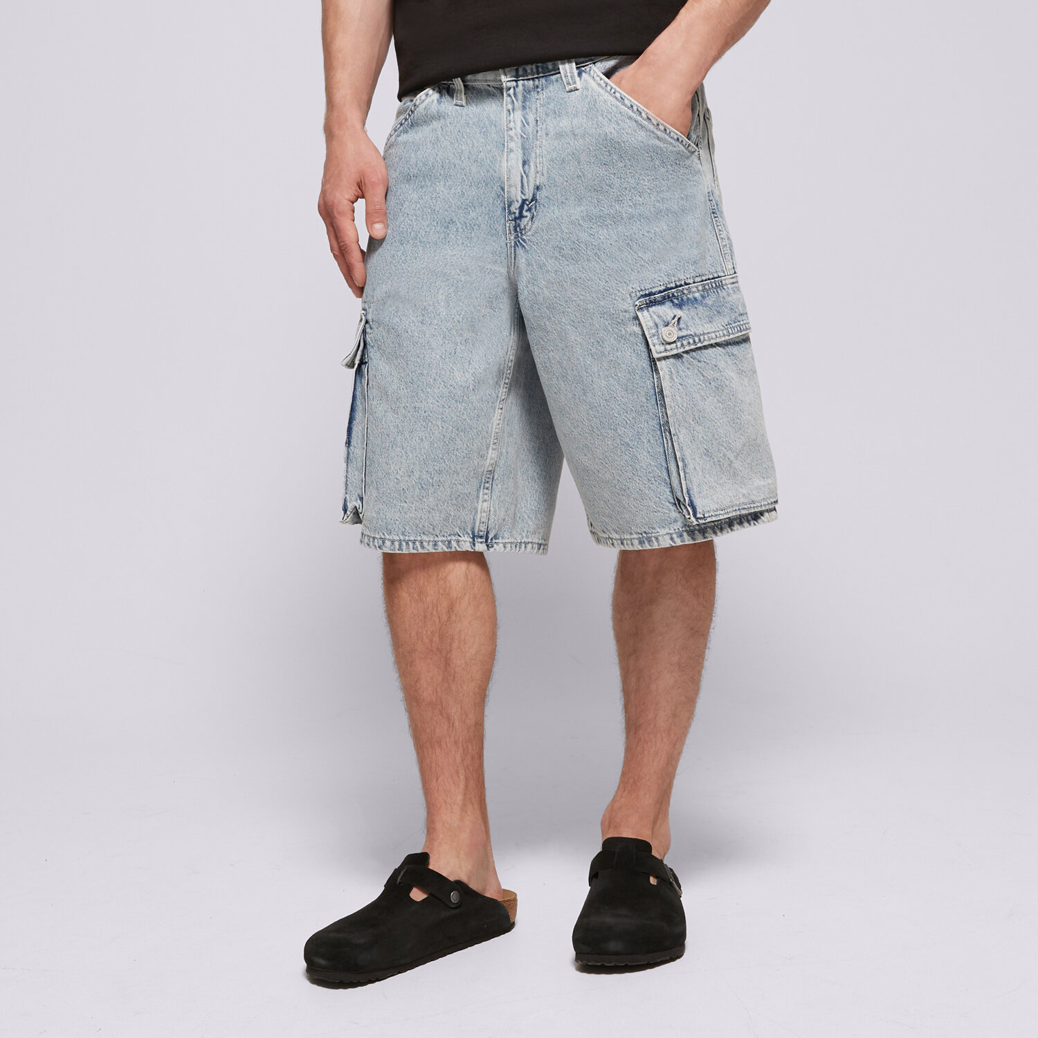 Krótkie spodenki, szorty męskie LEVI'S SZORTY 478 BAGGY CARGO SHORTS LIGHT INDIGO - WORN IN 001GU-0004 NIEBIESKI