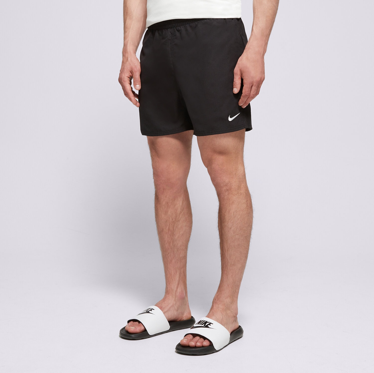 Krótkie spodenki, szorty męskie NIKE SWIM SZORTY ESSENTIAL 5" NESSF560-001 CZARNY