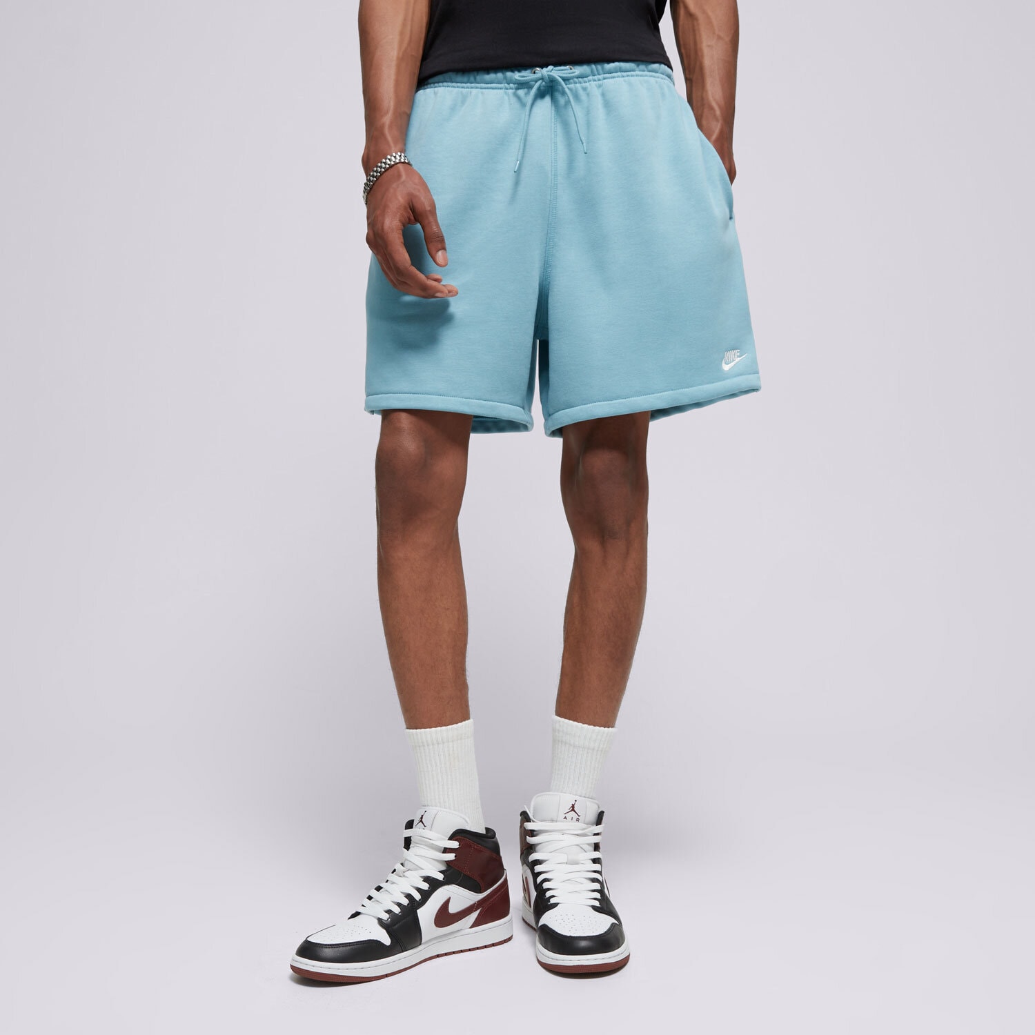 Krótkie spodenki, szorty męskie NIKE SZORTY M NK CLUB FLOW FT SHORT FN3520-464 NIEBIESKI