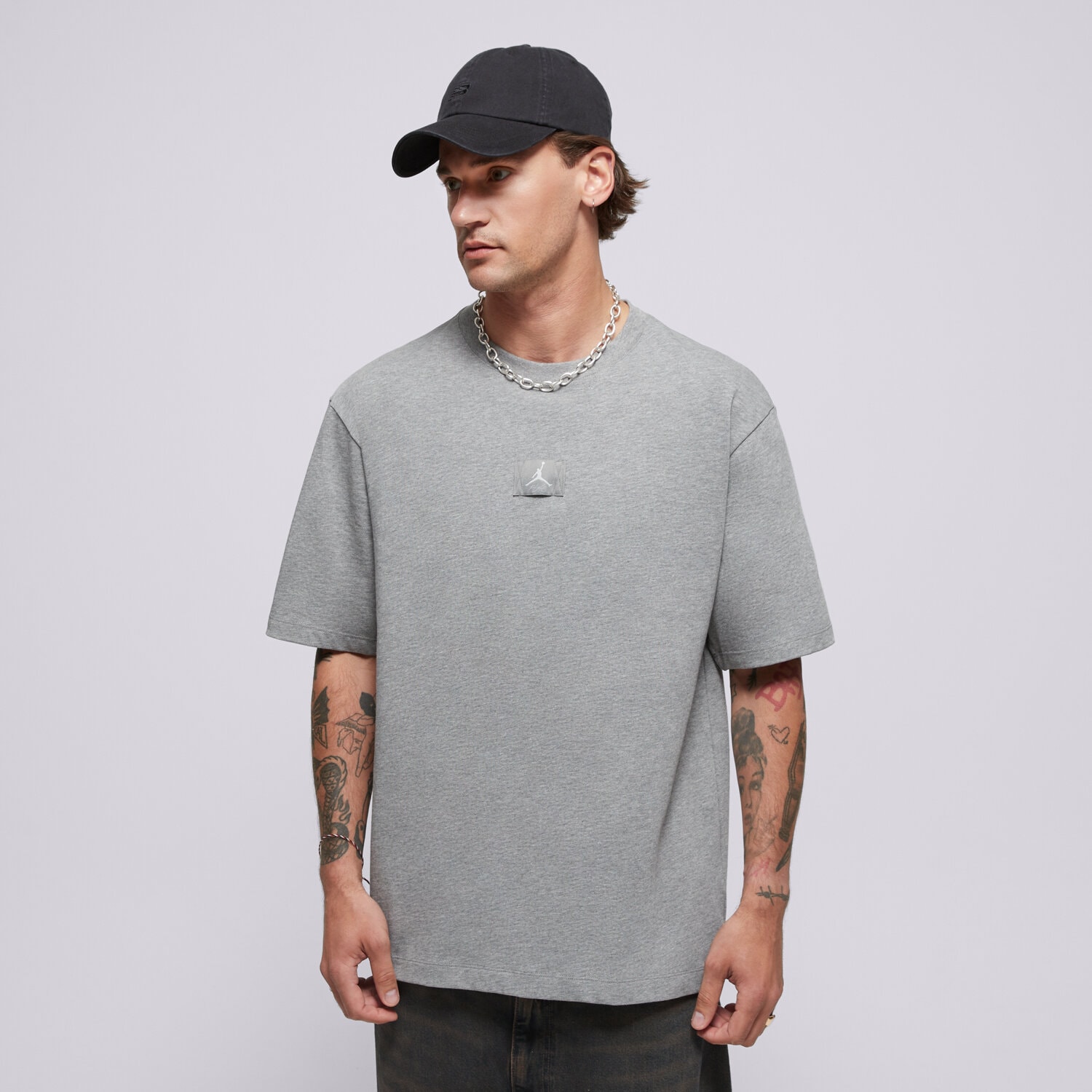 Koszulka, t-shirt sportowy męski JORDAN T-SHIRT M J FLT ESS 85 SS CREW FZ1912-091 SZARY