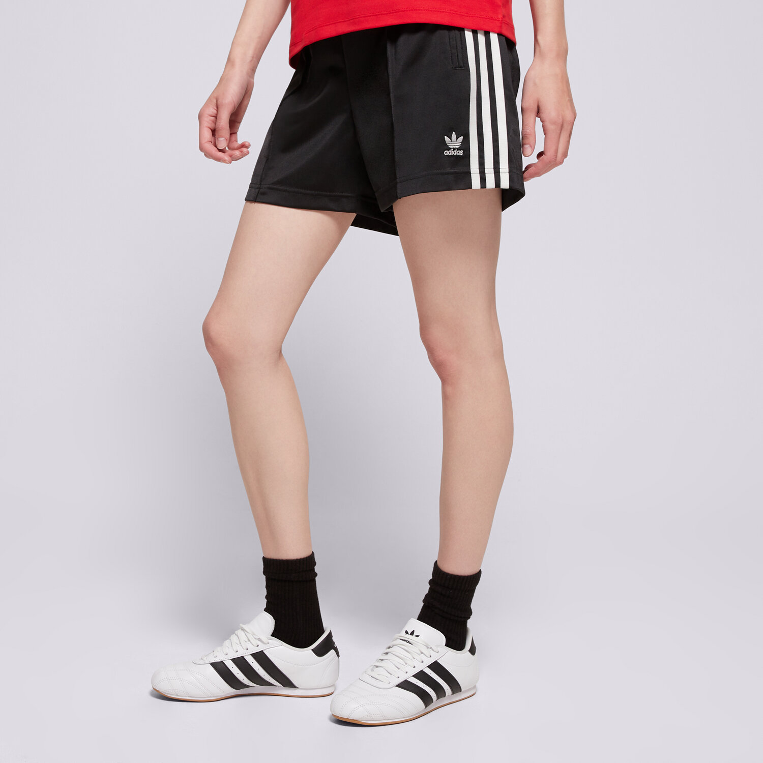 Krótkie spodenki, szorty damskie ADIDAS SZORTY FIREBIRD SHORT IU2425 CZARNY