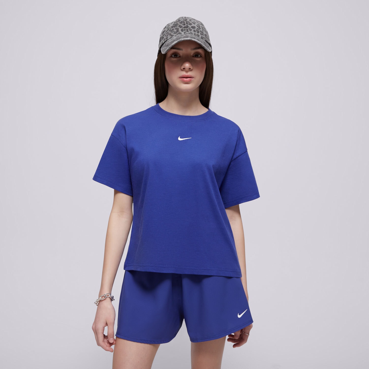 Koszulka, t-shirt dla dzieci NIKE T-SHIRT G NSW TEE BOXY ESSNTL LBR GIRL FZ5559-539 NIEBIESKI