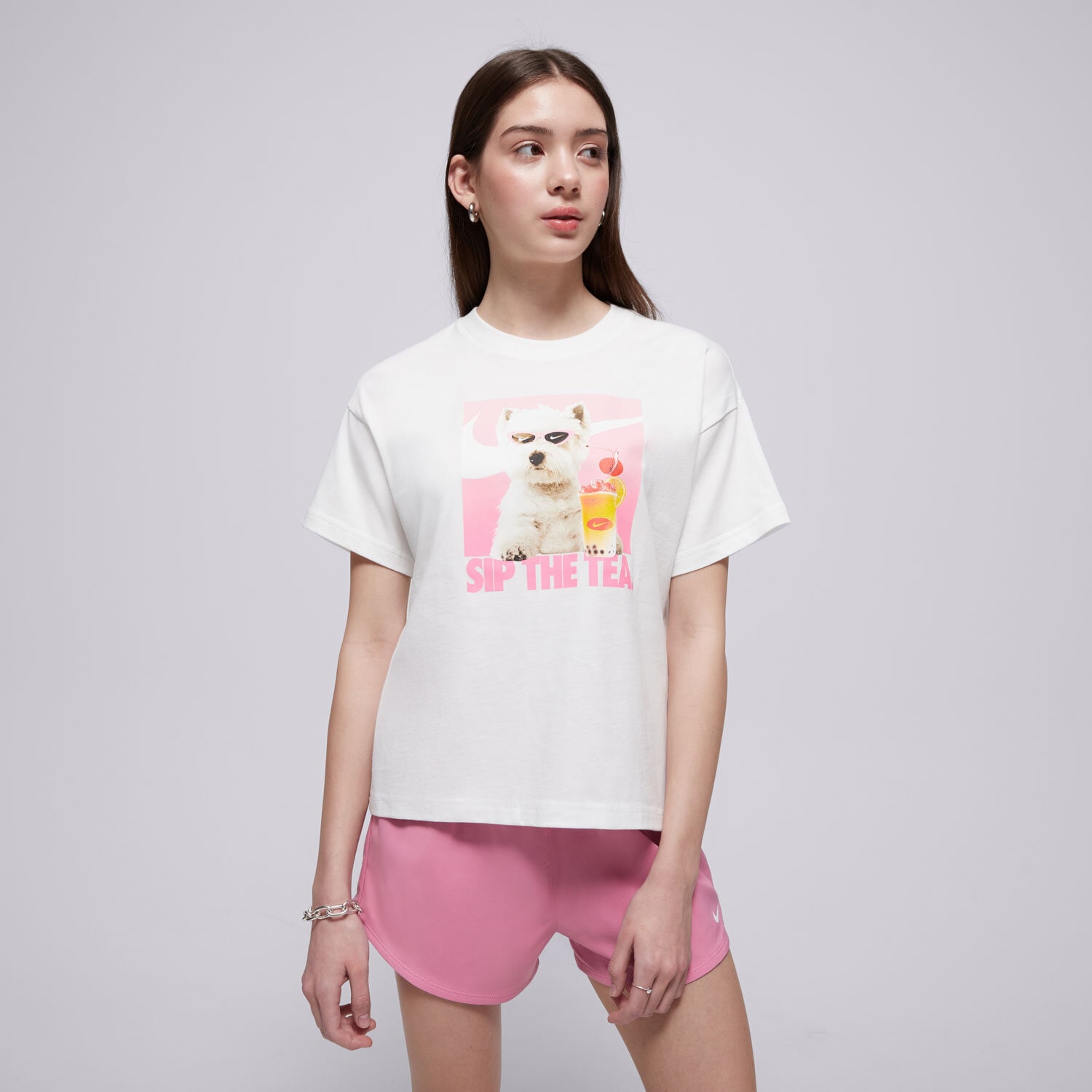 Koszulka, t-shirt dla dzieci NIKE T-SHIRT G NSW PHOTO TEE GIRL HQ2337-100 BIAŁY
