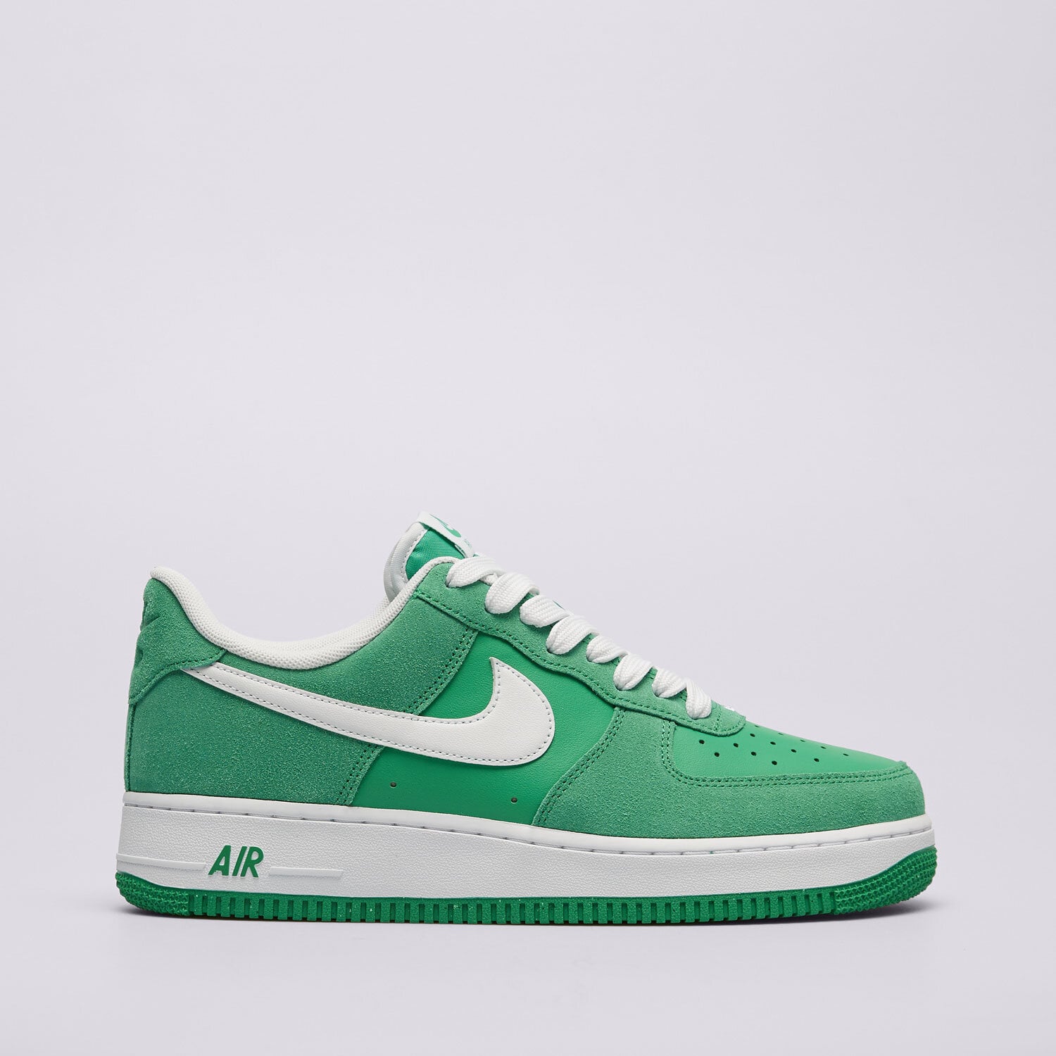 Buty sneakersy męskie NIKE AIR FORCE 1 '07 LV8 IB6388-300 ZIELONY