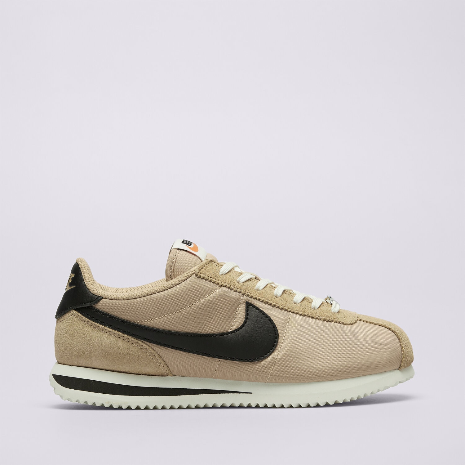 Buty sneakersy damskie NIKE W CORTEZ SE  IF1764-200 BRĄZOWY