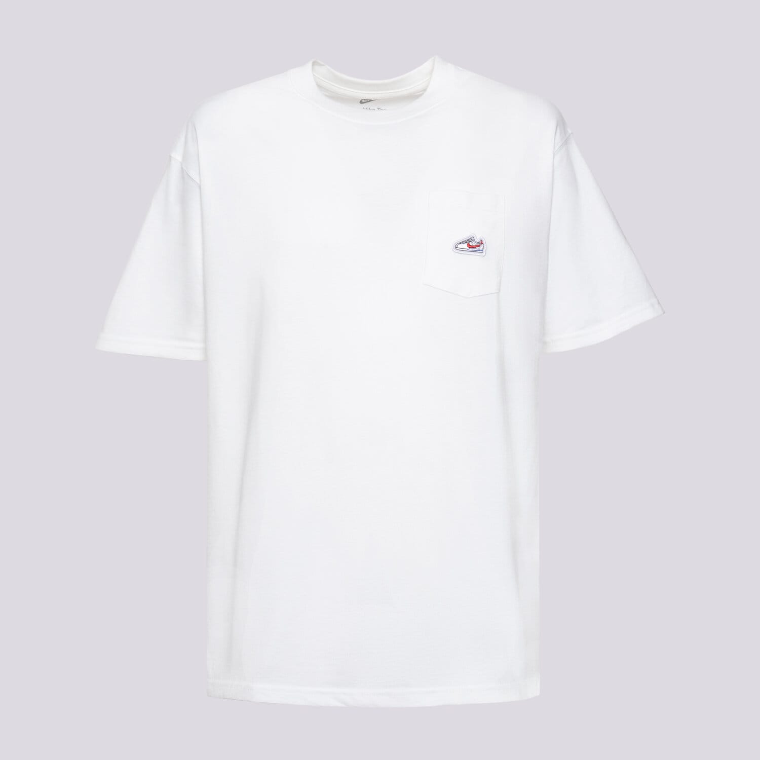 Koszulka, t-shirt sportowy męski NIKE T-SHIRT U NSW TEE M90 SNKR PTCH PKT 2 IB1382-100 BIAŁY