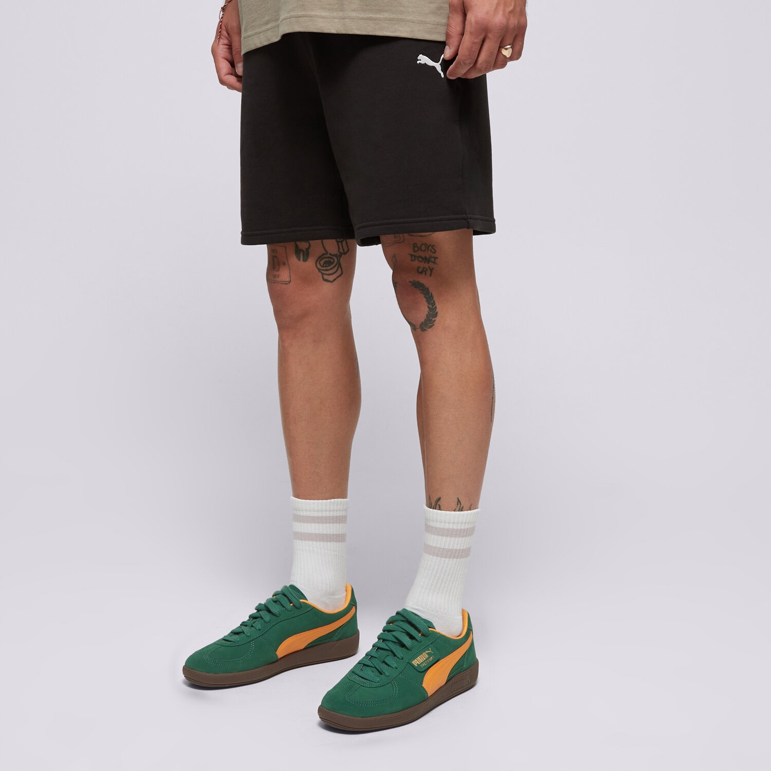 Krótkie spodenki, szorty męskie PUMA SZORTY WARDROBE ESS RELAXED SHORTS 7" TR 629654 01 CZARNY