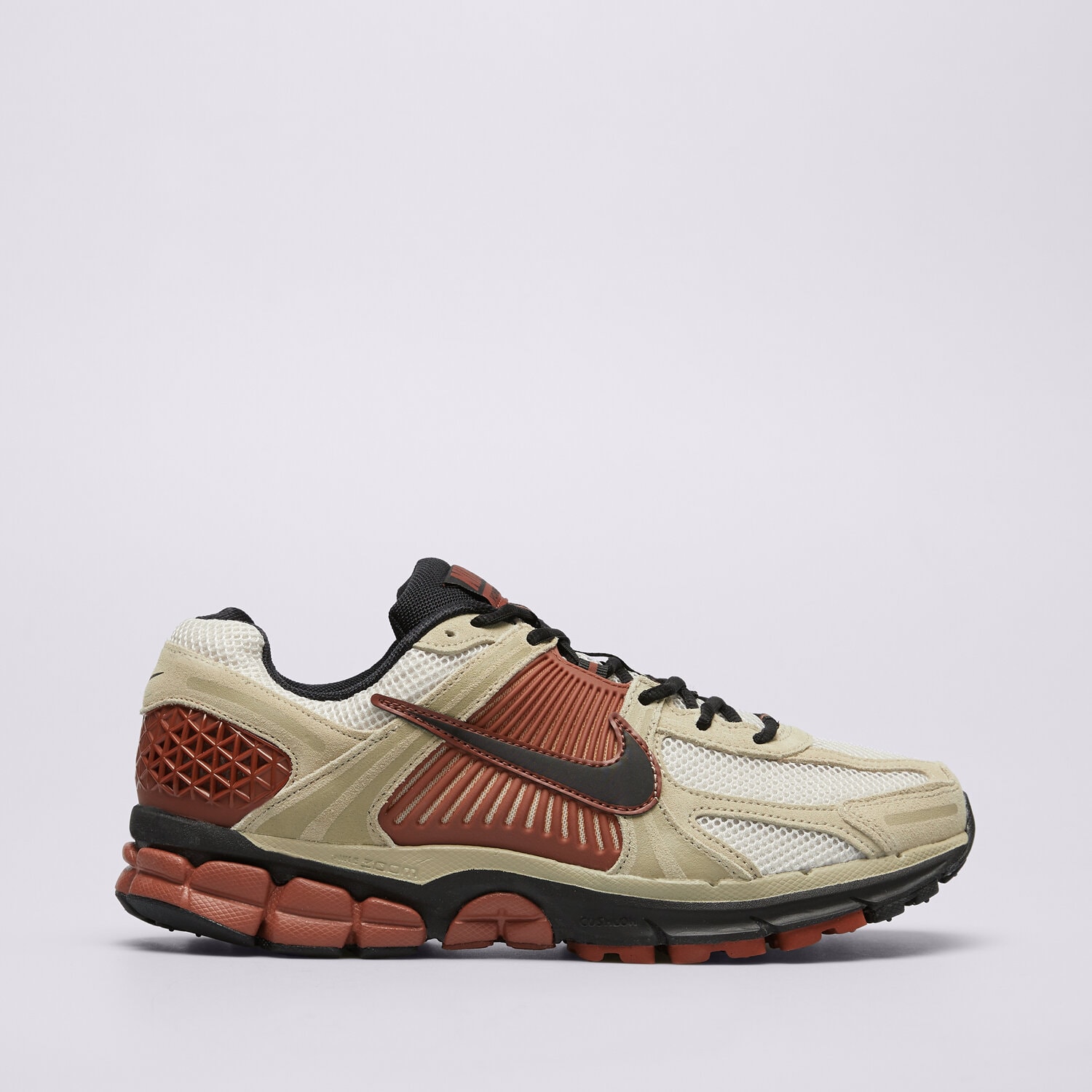 Buty sneakersy męskie NIKE ZOOM VOMERO 5 HF1553-201 BEŻOWY