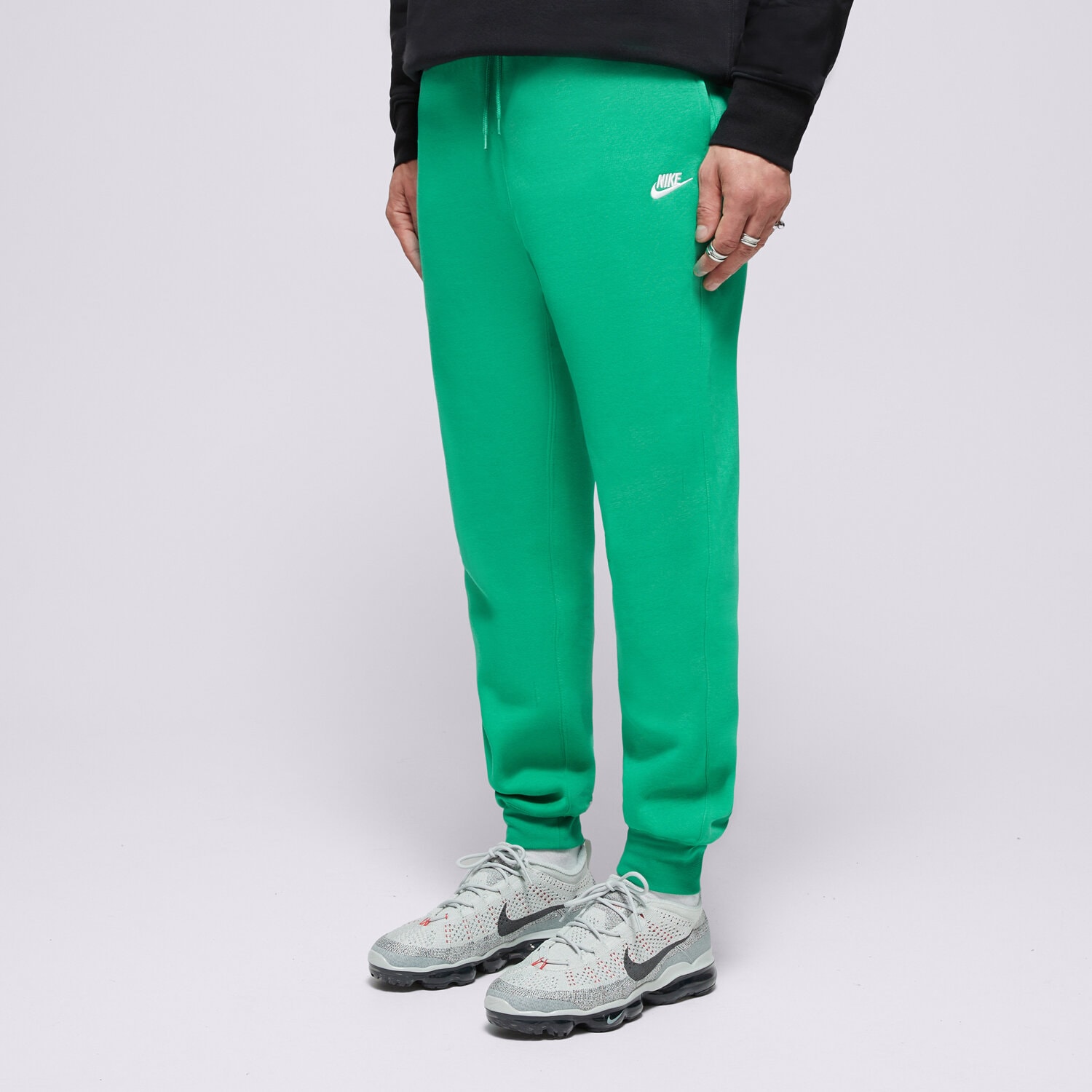 Spodnie sportowe męskie NIKE SPODNIE M NK CLUB BB JOGGER FN3787-324 ZIELONY