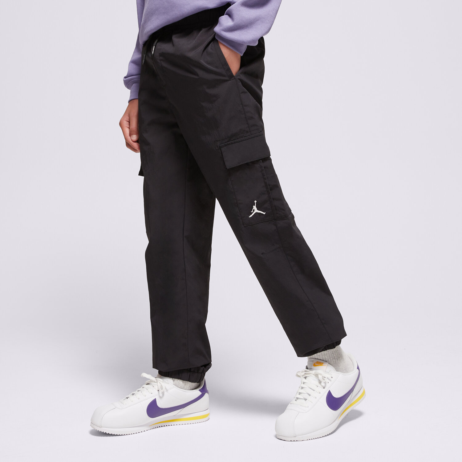Sportowe spodnie dziecięce JORDAN DOUBLE CARGO PANT BLK 95D379-023 CZARNY
