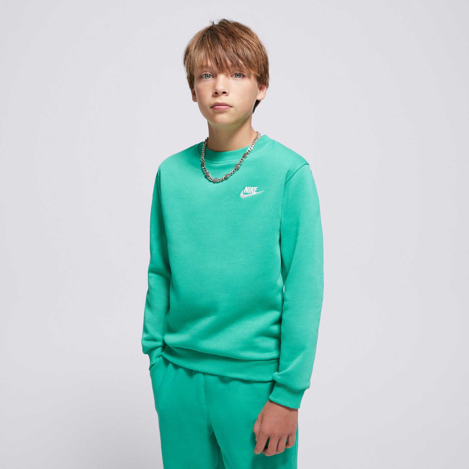 Sportowa bluza dziecięca NIKE BLUZA K NSW CLUB FLC CREW LS LBR BOY FD3006-324 ZIELONY
