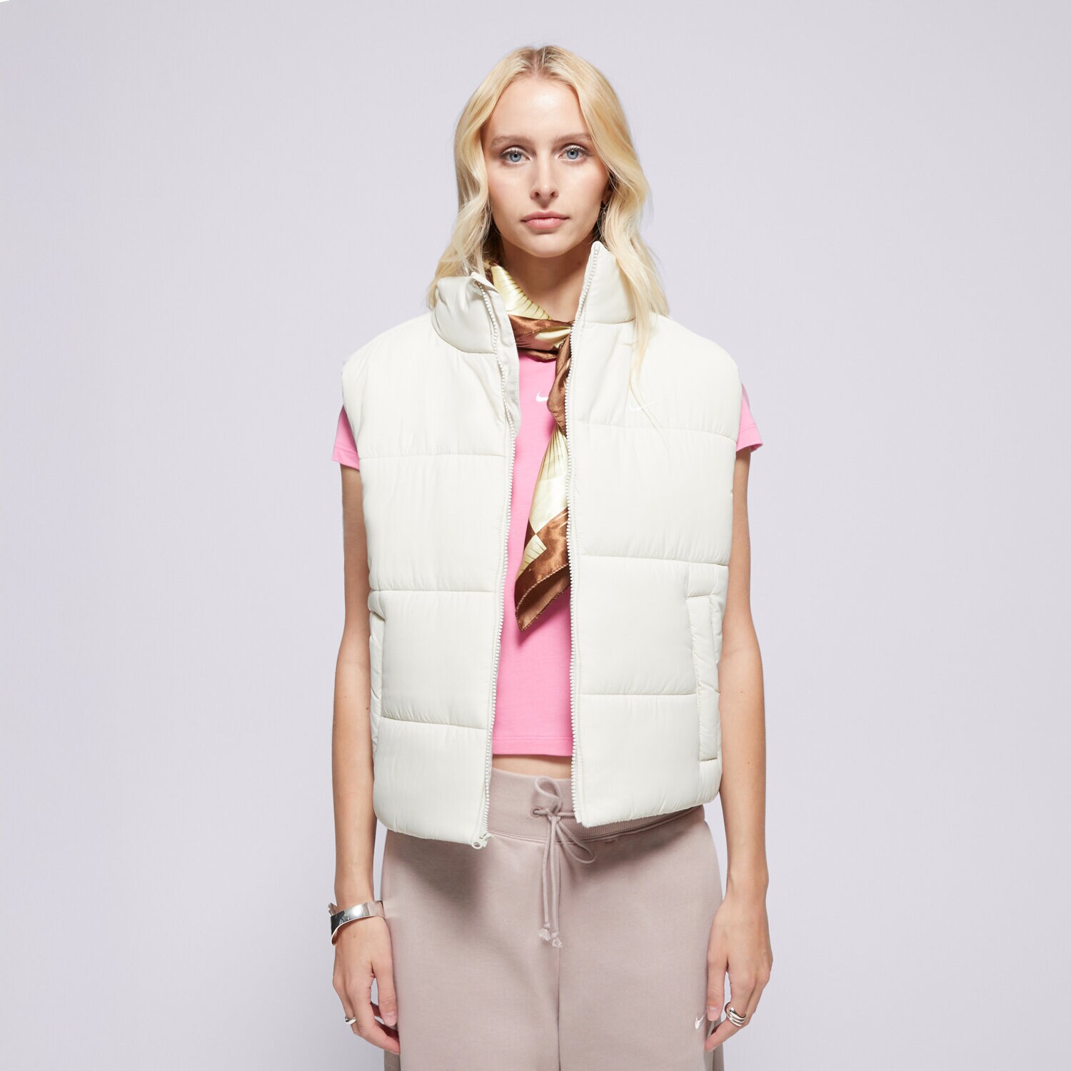 Bezrękawniki damskie sportowe NIKE BEZRĘKAWNIK W NSW TF SYNFL NK CLSC VEST FZ5922-072 BEŻOWY