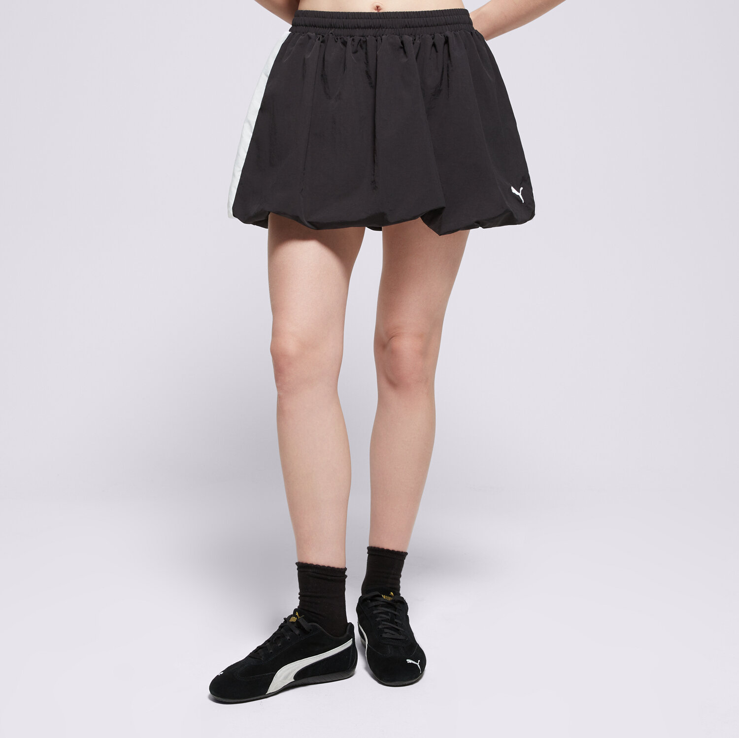 Modna sukienka sportowa PUMA SPÓDNICZKA T7 BALLOON SKIRT 634317 01 CZARNY