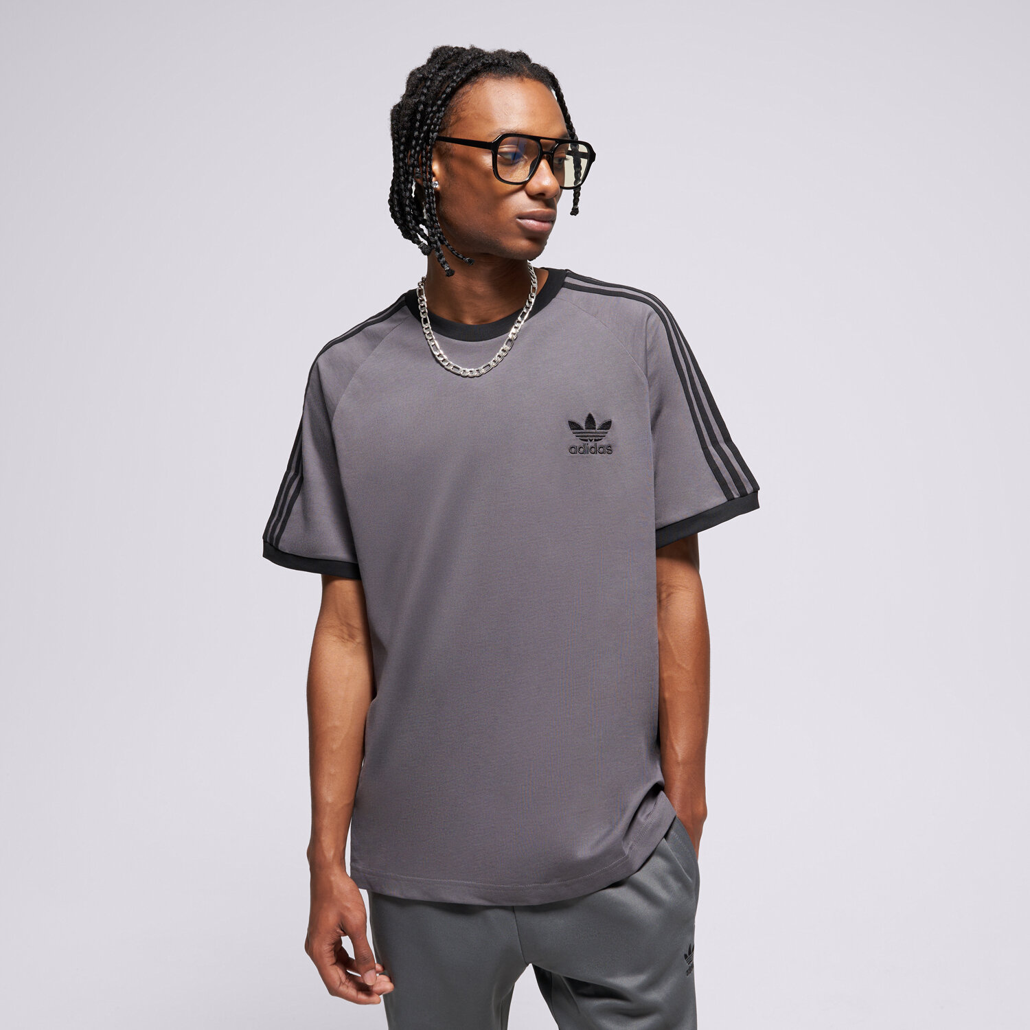 Koszulka, t-shirt sportowy męski ADIDAS T-SHIRT 3-STRIPES TEE JY1373 SZARY