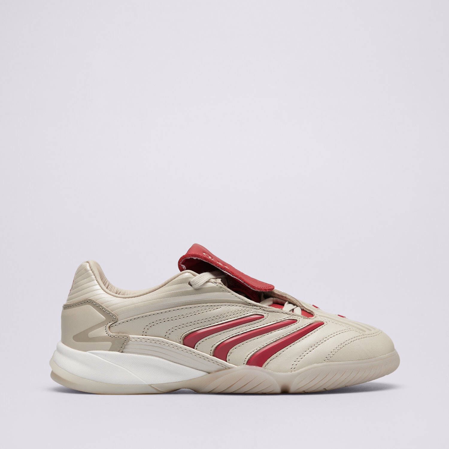 Buty sneakersy damskie ADIDAS PREDATOR SALA JR4226 BIAŁY