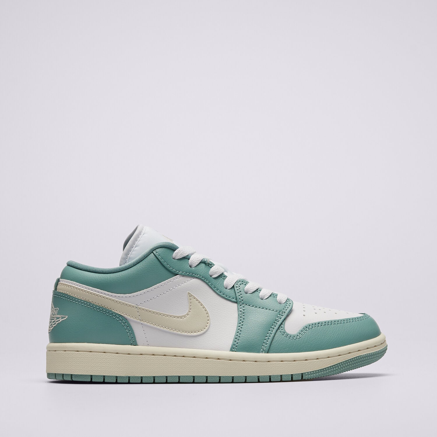 Buty sneakersy damskie WMNS AIR JORDAN 1 LOW DC0774-138 BIAŁY