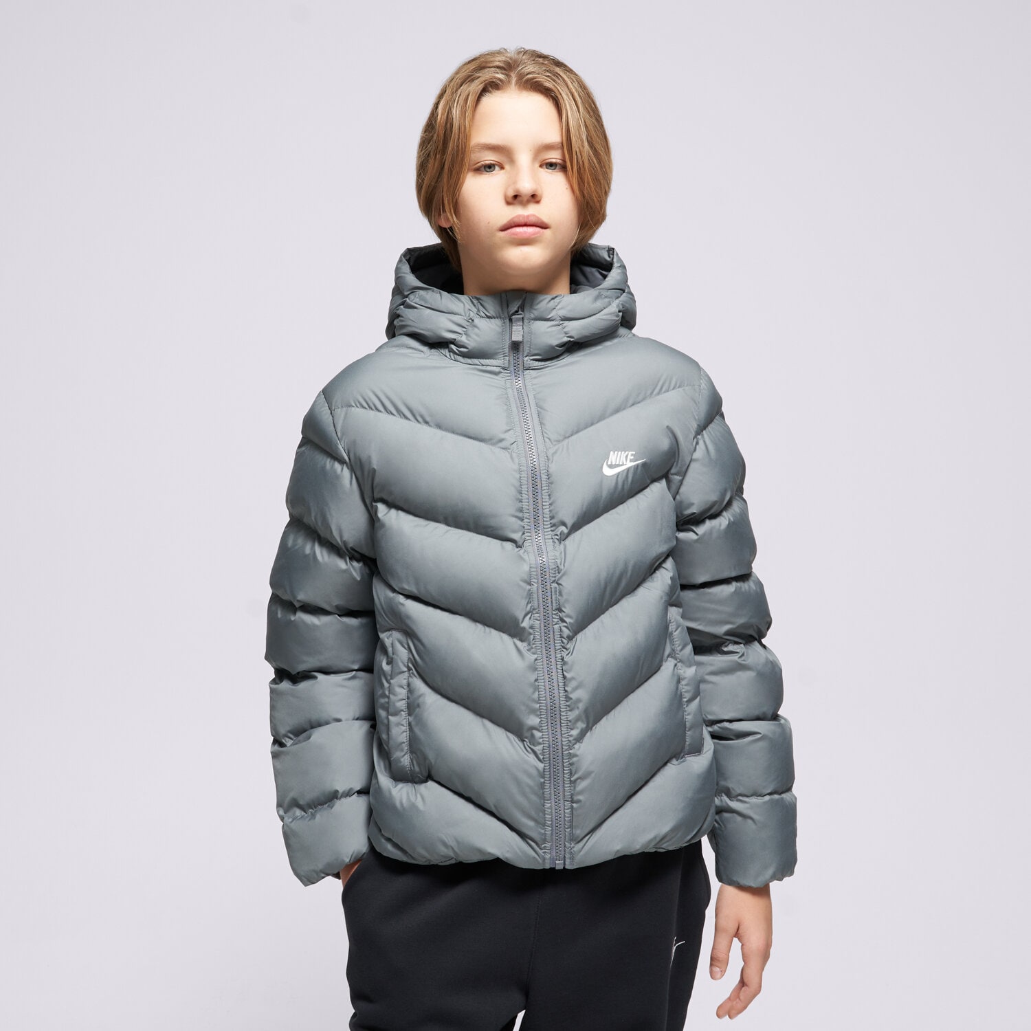 Dziecięca kurtka przejściowa (wiosenna/jesienna) NIKE KURTKA PUCHOWA K NSW TF ADP PUFFER BOY HQ4976-084 SZARY