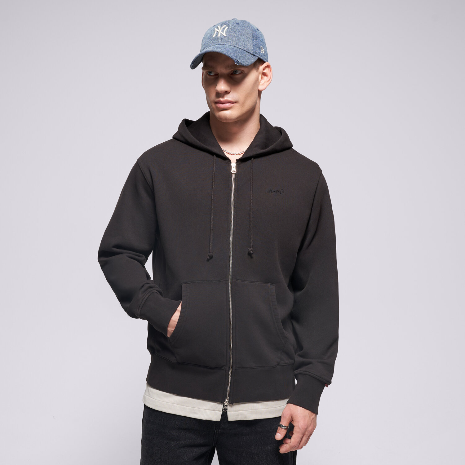 Bluza męska LEVI'S BLUZA ROZPINANA AUTHENTIC FULL ZIP BLACKS A9265-0000 CZARNY