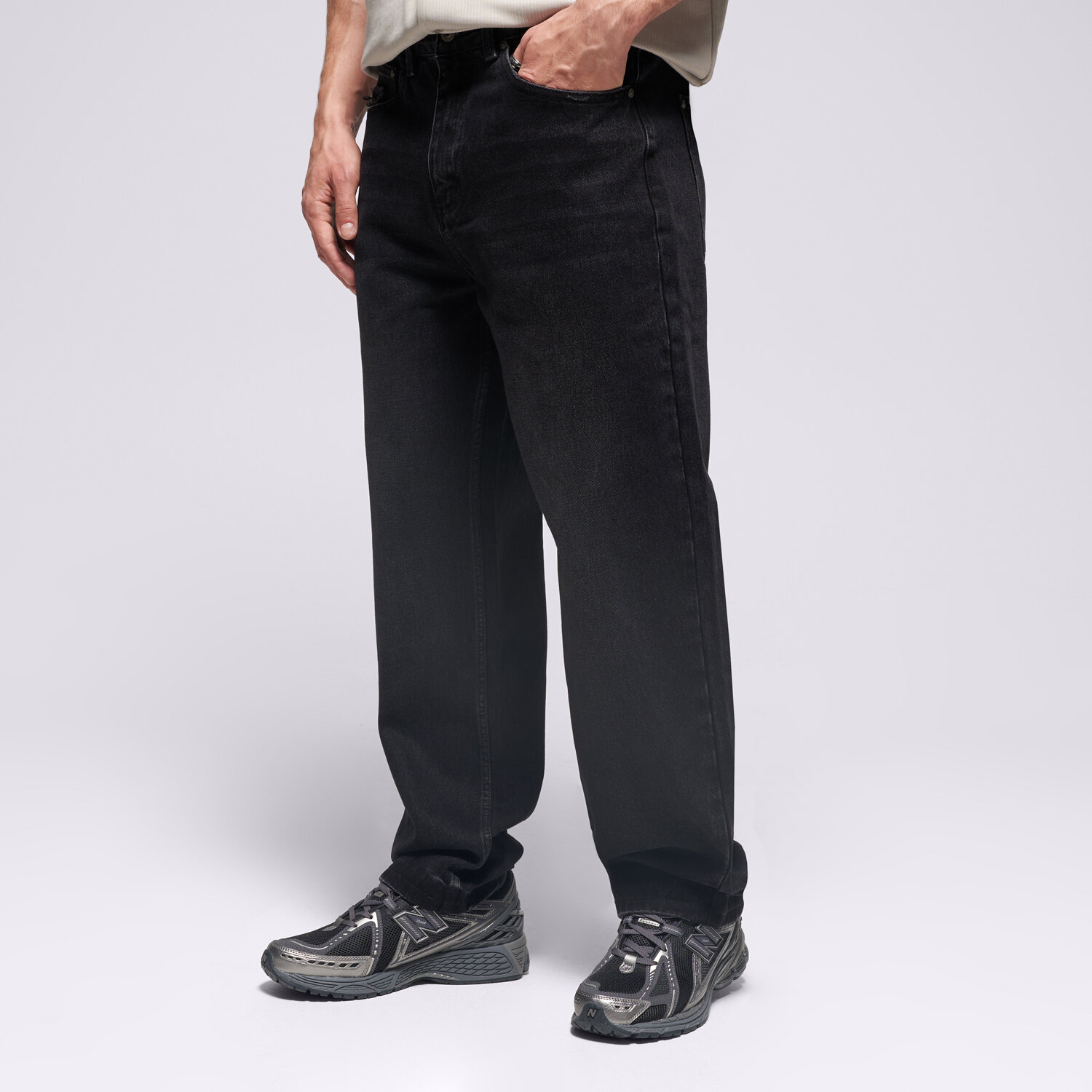 Spodnie sportowe męskie PROSTO SPODNIE JEANS REGULAR BUNKER GRAPHITE KL252MPAN3021 CZARNY