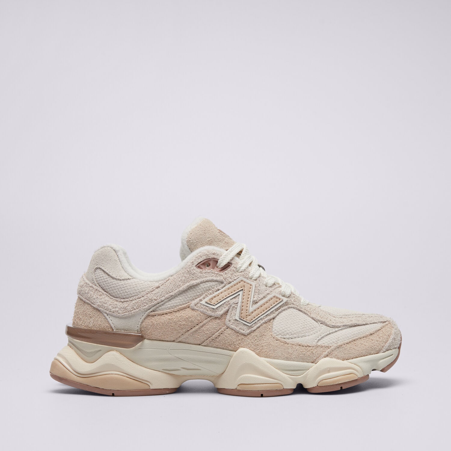 Buty sneakersy damskie NEW BALANCE 9060  U9060CCB BEŻOWY