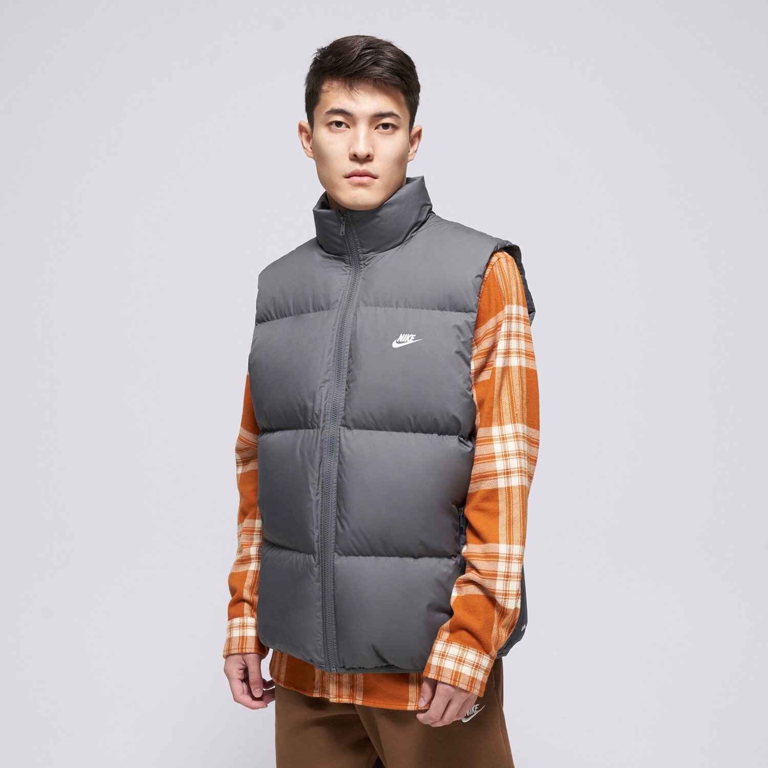 Bezrękawniki męskie sportowe NIKE BEZRĘKAWNIK M SF CLUB PUFFER VEST 550 IB2977-068 SZARY