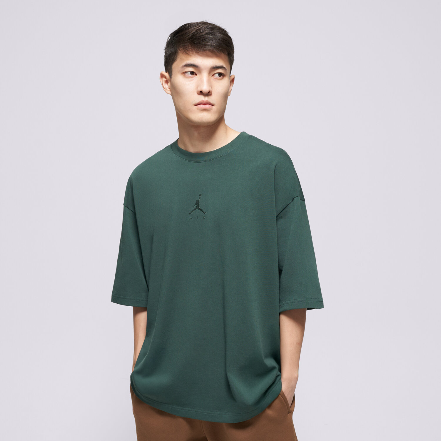 Koszulka, t-shirt sportowy męski JORDAN T-SHIRT M J FLT ESS OVSZ SS CREW IB7345-316 ZIELONY