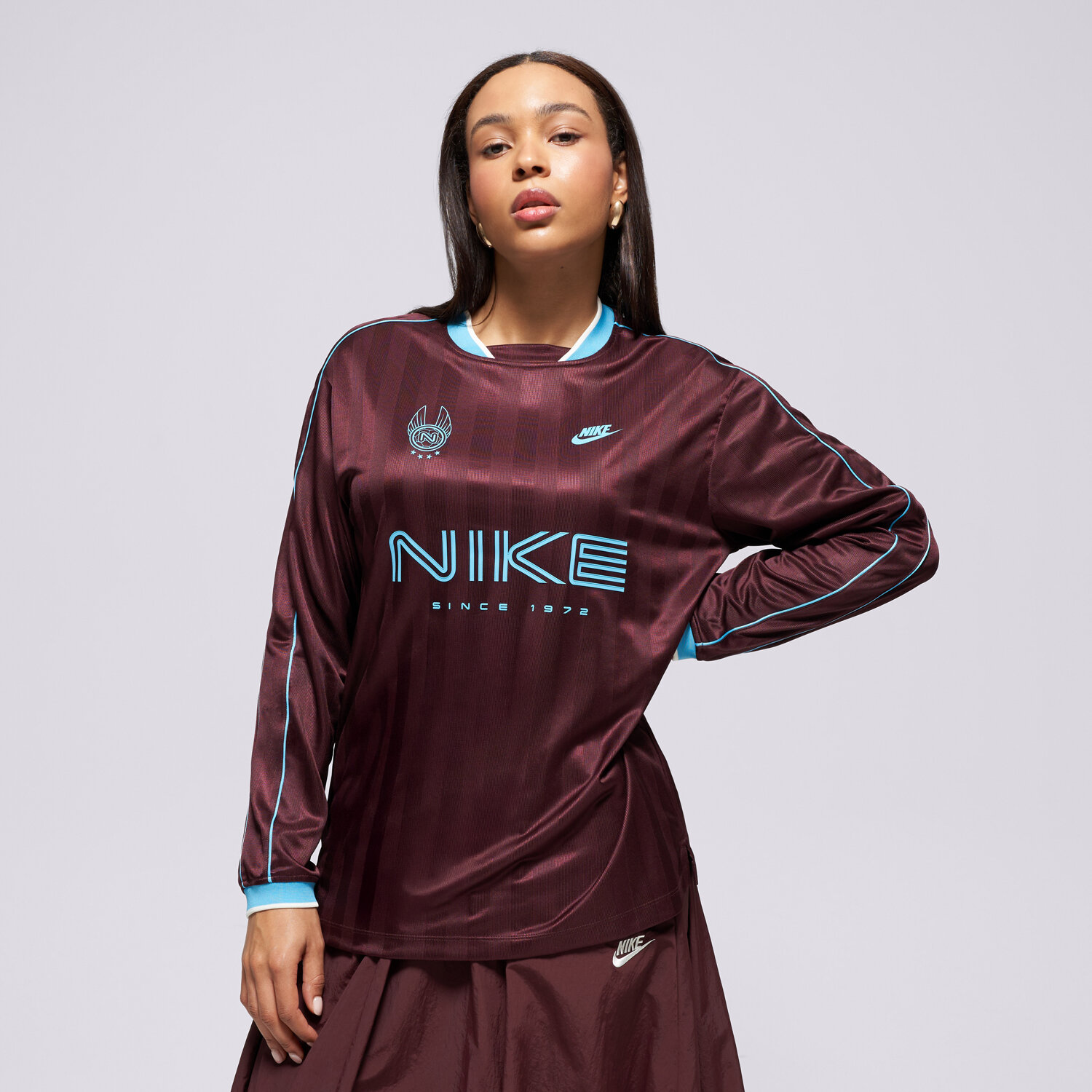 Koszulka, t-shirt damski NIKE T-SHIRT W NSW LS JERSEY IM7452-652 BORDOWY