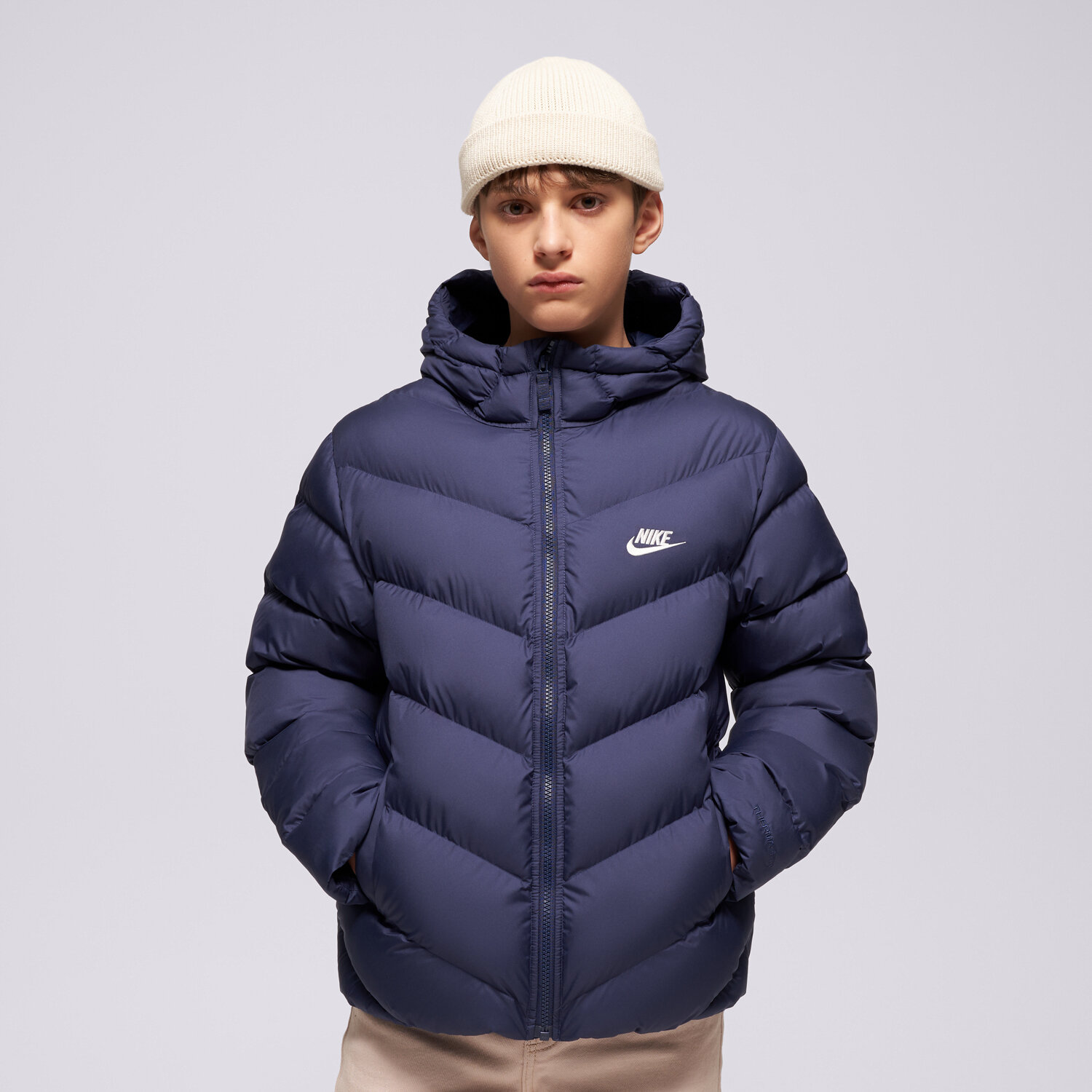 Dziecięca kurtka przejściowa (wiosenna/jesienna) NIKE KURTKA PUCHOWA K NSW TF ADP PUFFER BOY HQ4976-410 GRANATOWY
