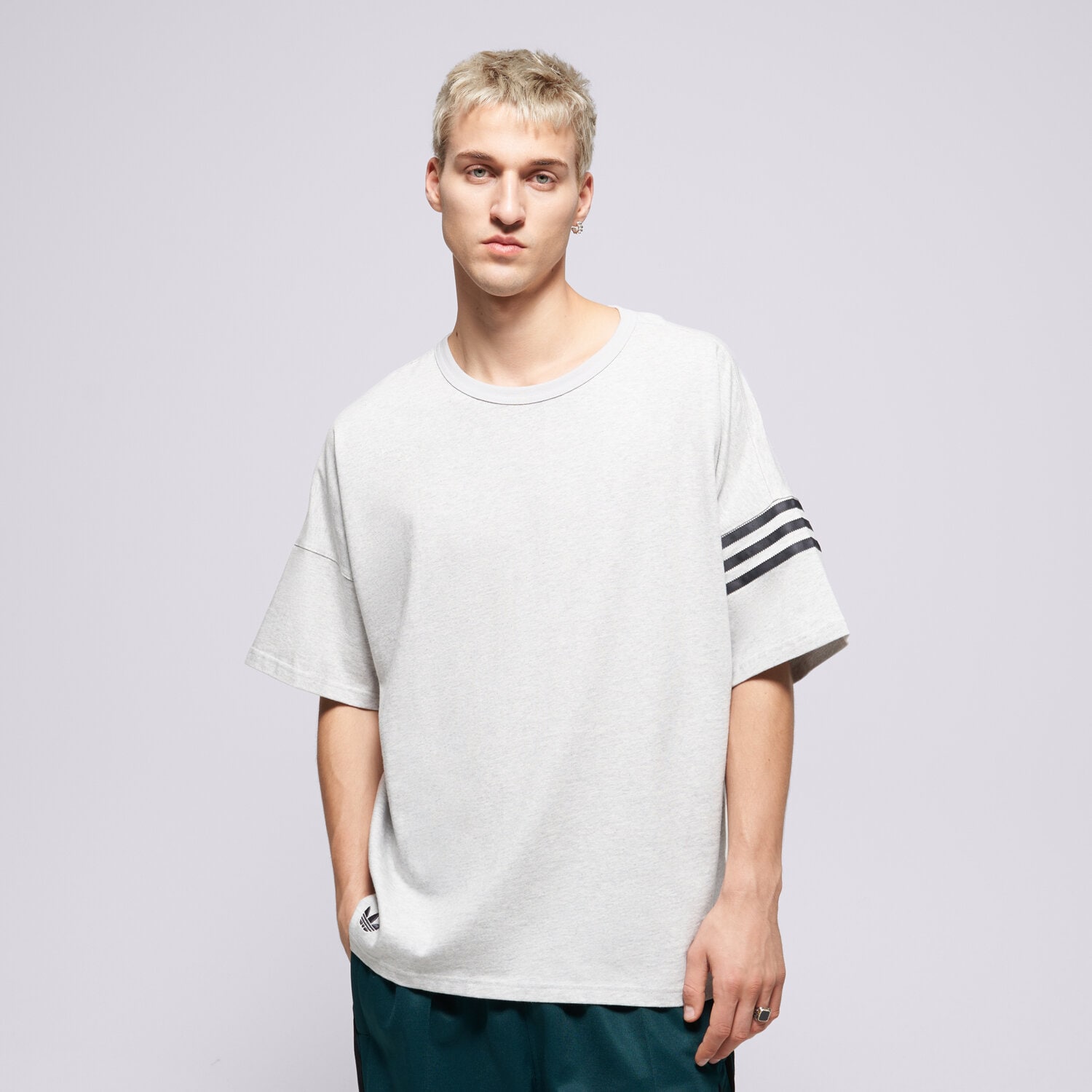 Koszulka, t-shirt sportowy męski ADIDAS T-SHIRT NEU C TEE HZ3699 SZARY