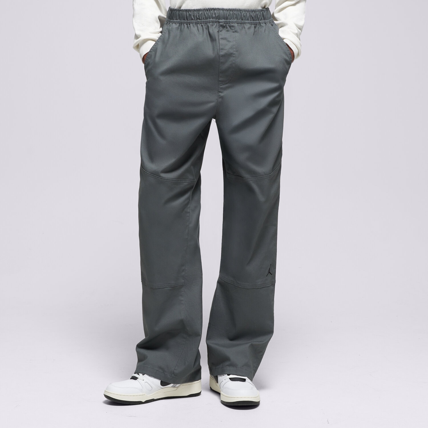 Spodnie sportowe męskie JORDAN SPODNIE JORDAN ESSENTIALS HF9329-068 SZARY