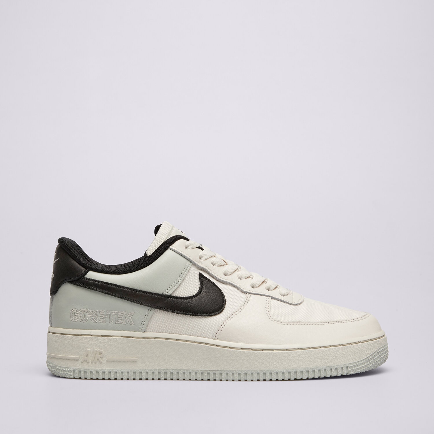 Buty sneakersy męskie NIKE AIR FORCE 1 GTX CK2630-004 BIAŁY